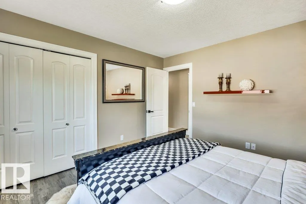 53302 261 Range Road