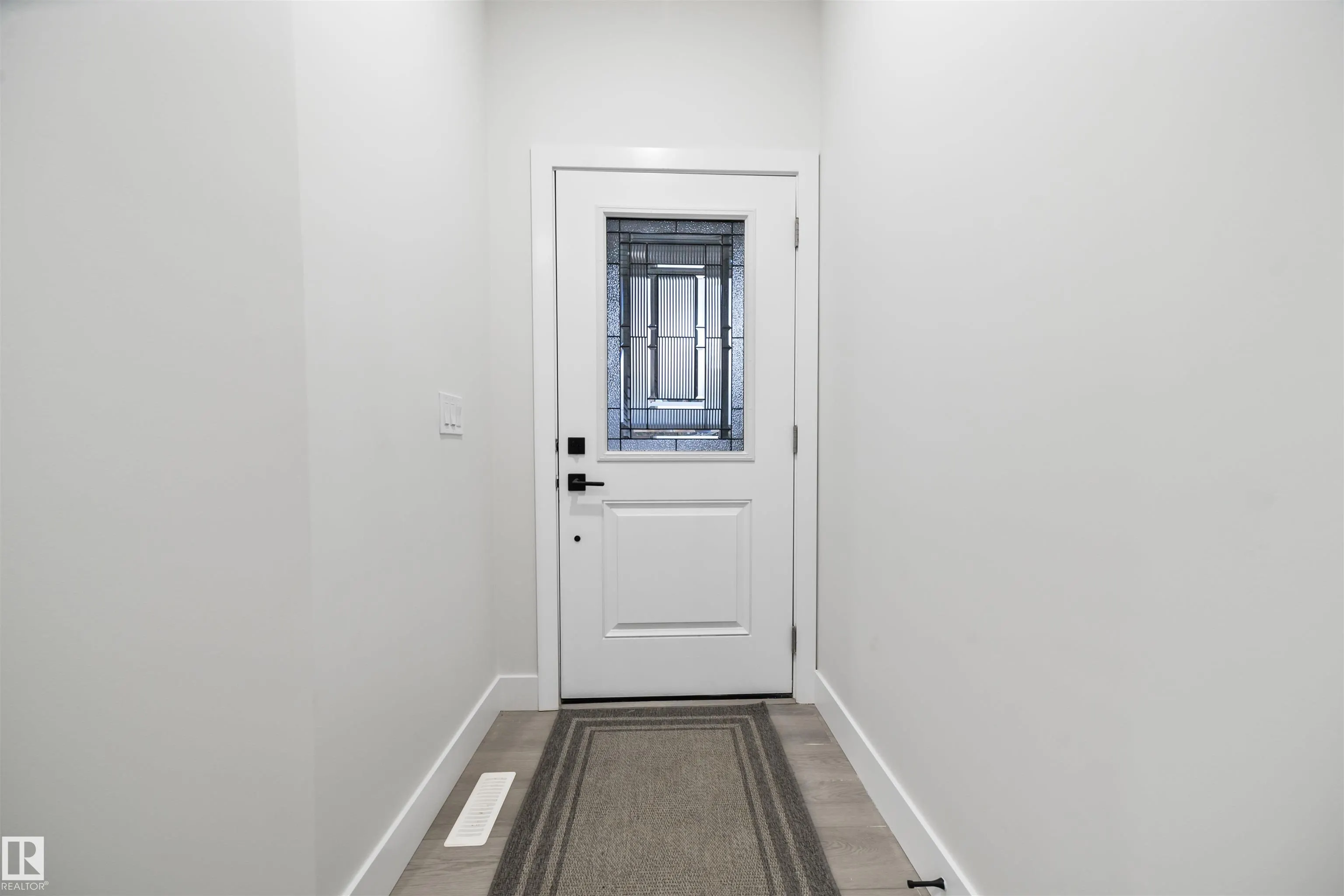 3164 MAGPIE Way