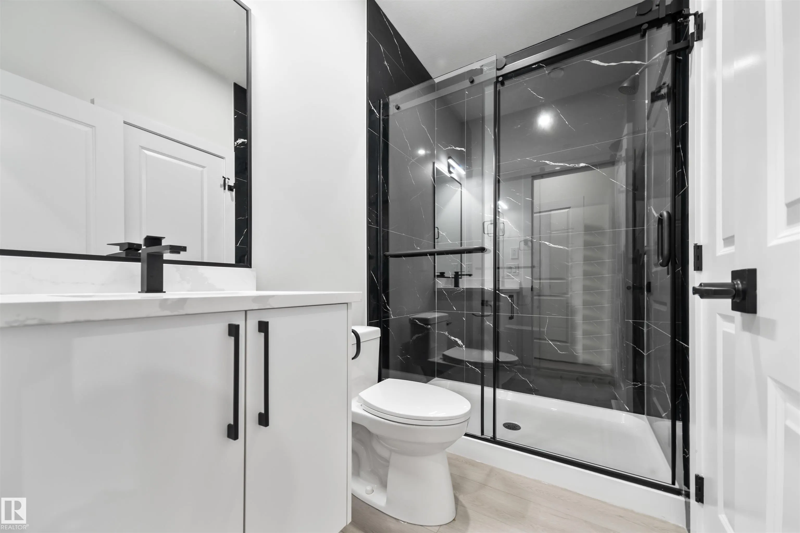 3164 MAGPIE Way