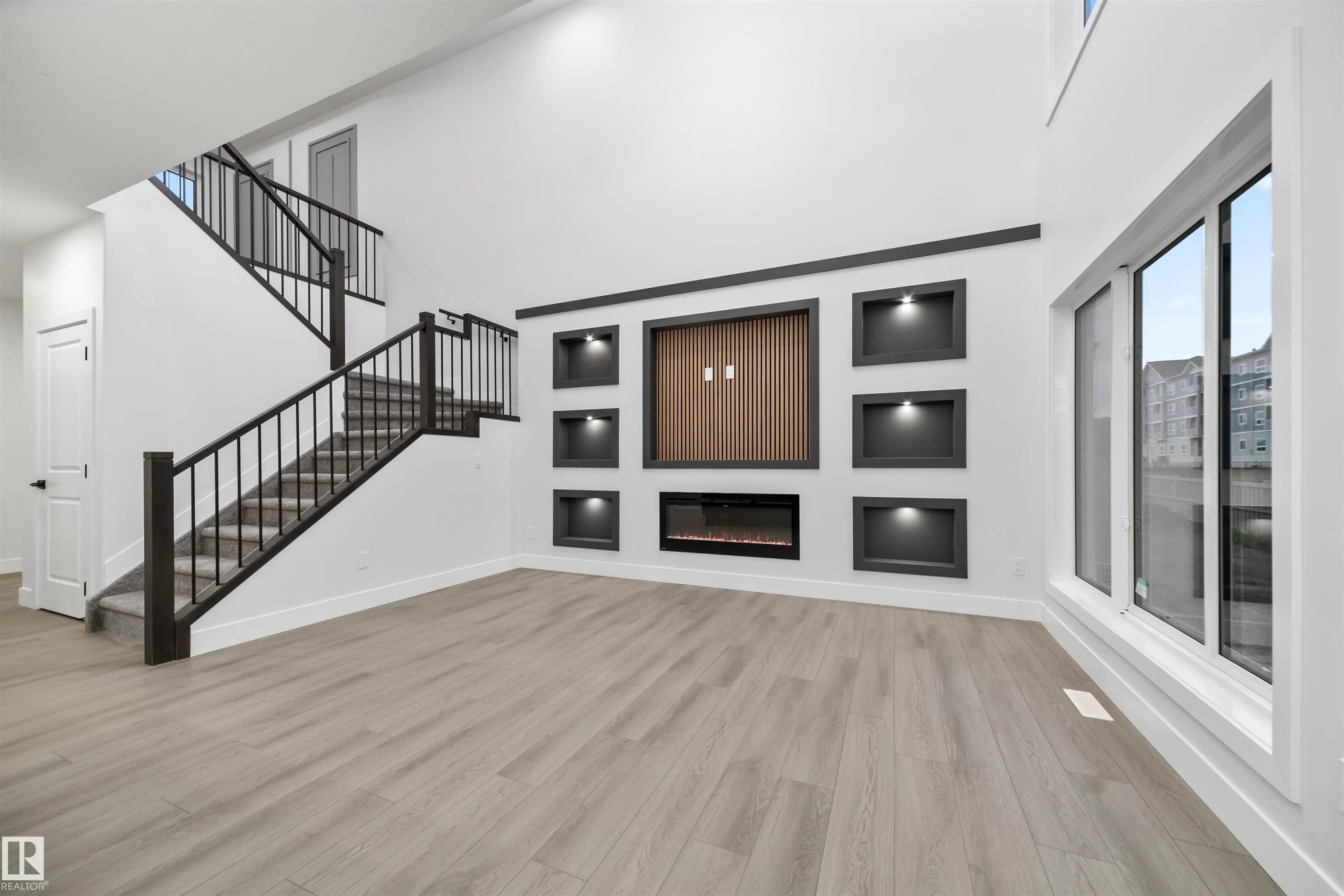 3164 MAGPIE Way