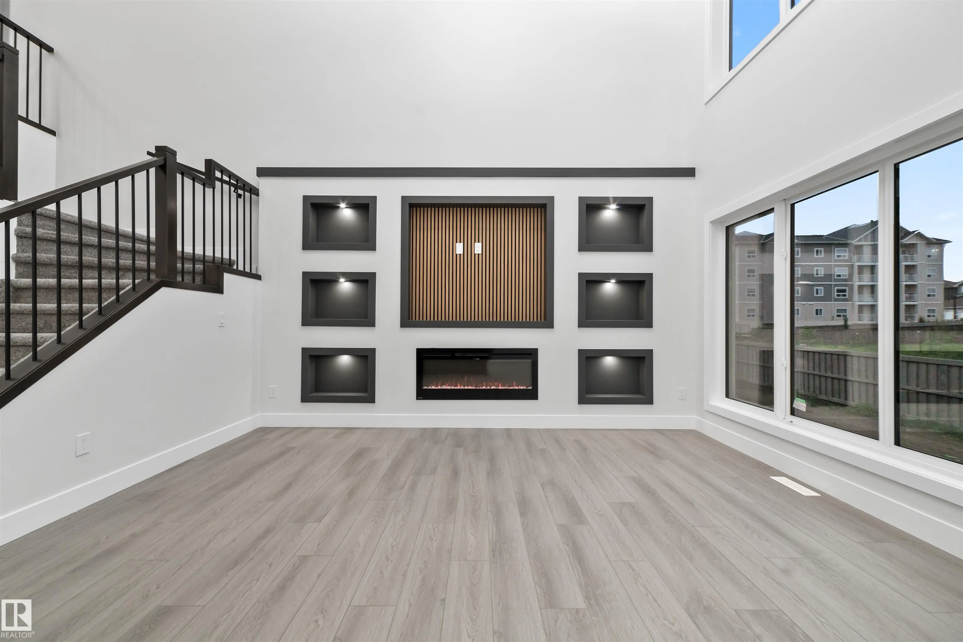 3164 MAGPIE Way