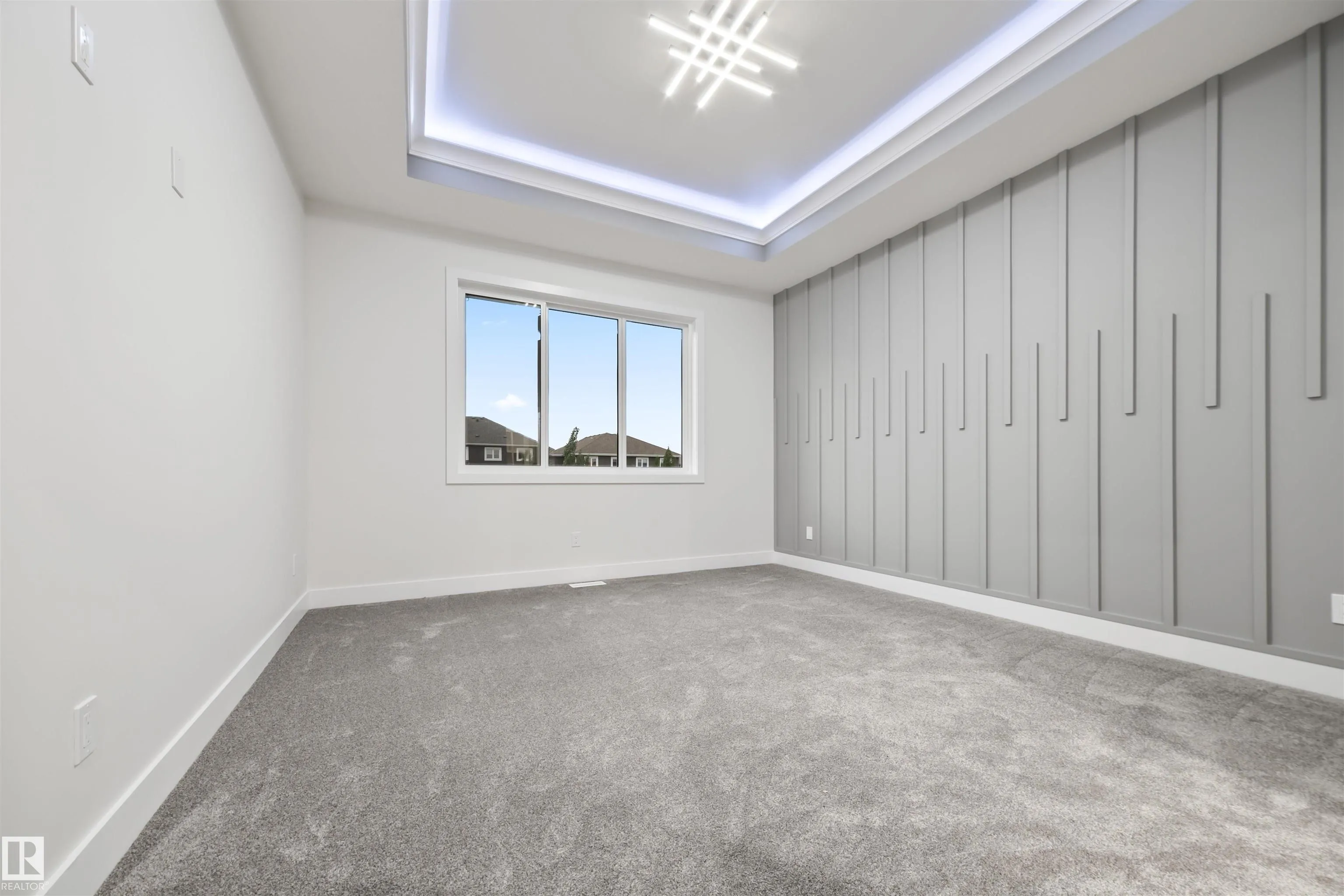 3164 MAGPIE Way