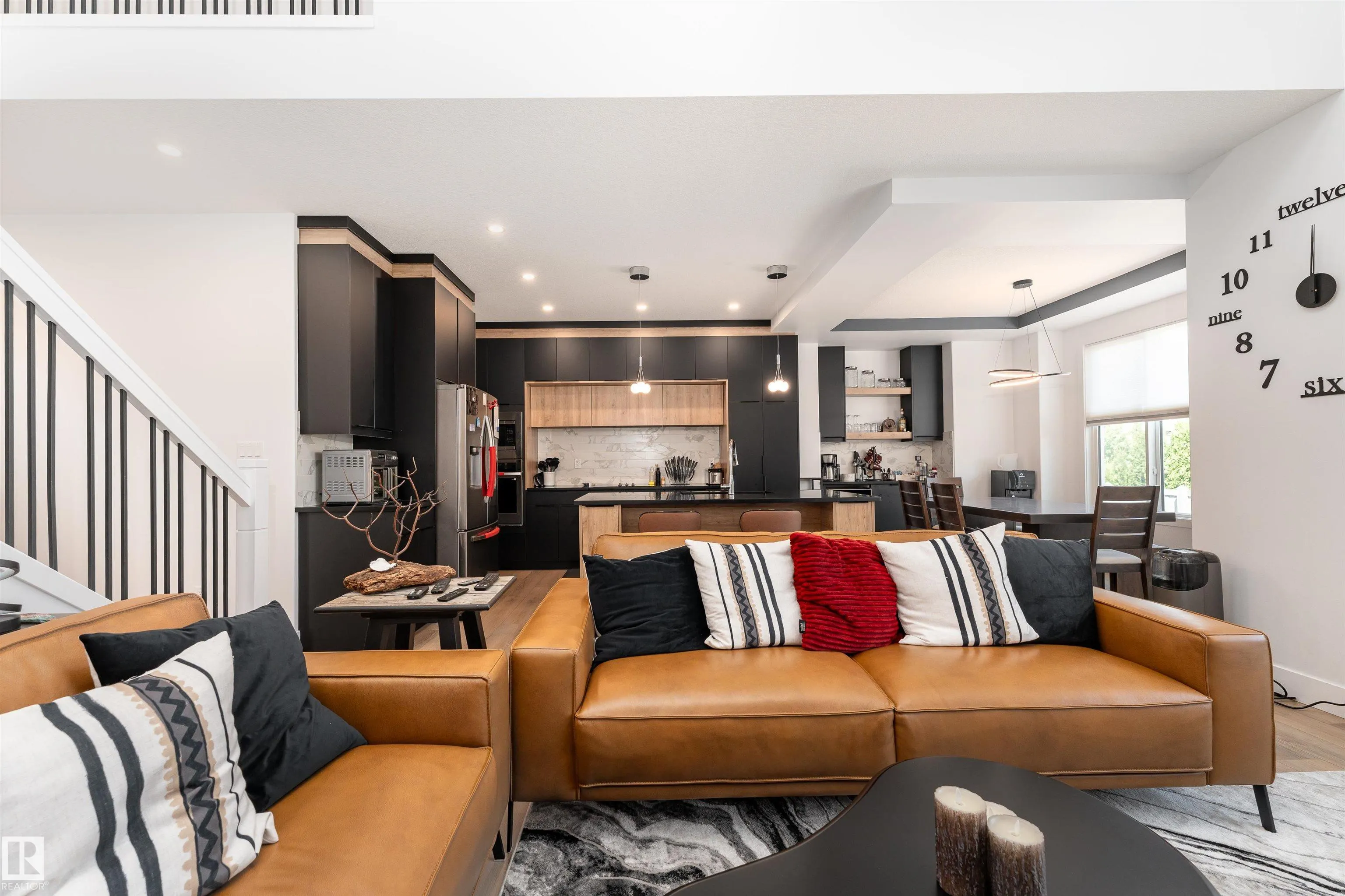 3235 PELERIN Crescent