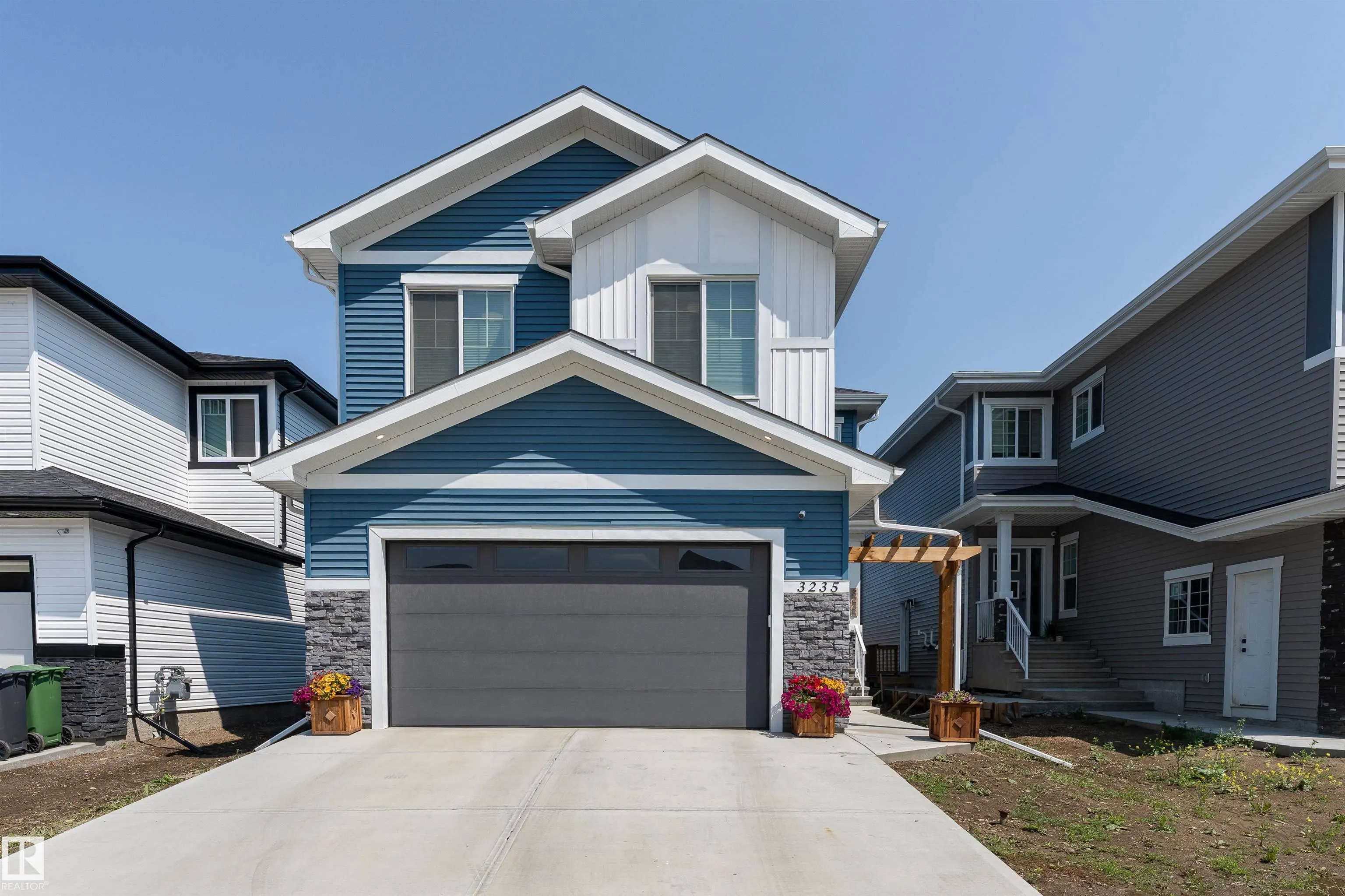 3235 PELERIN Crescent