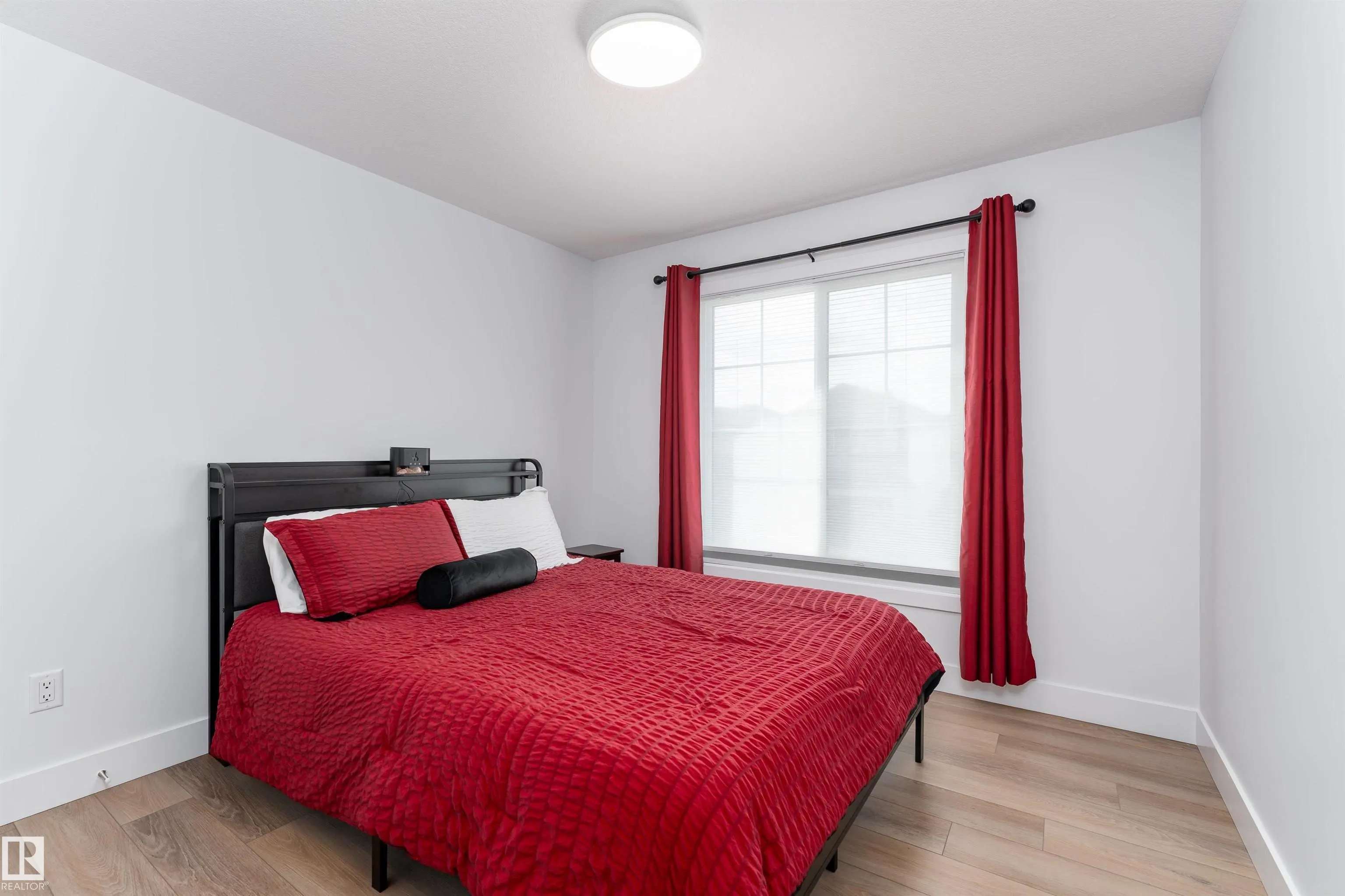 3235 PELERIN Crescent