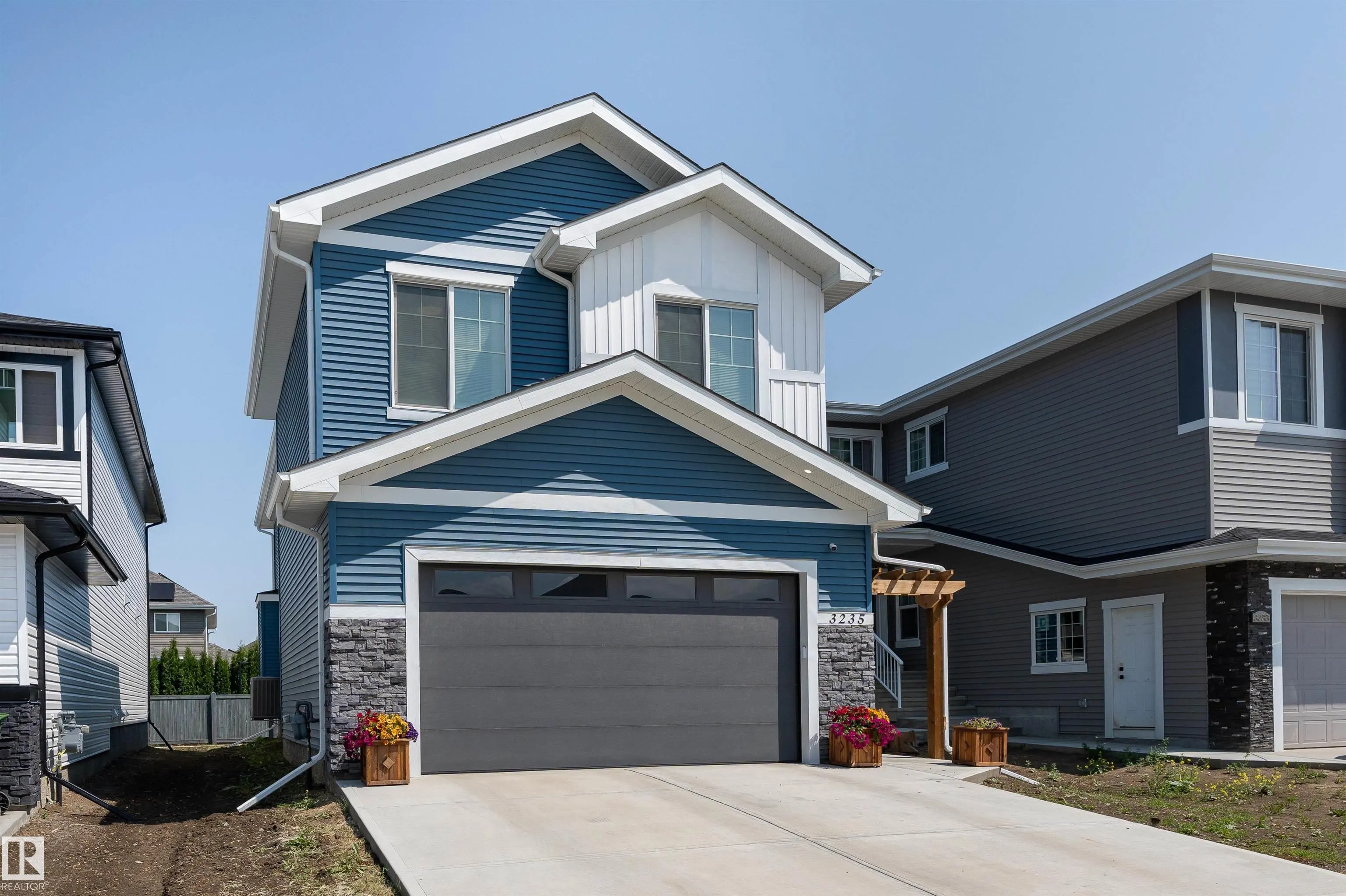 3235 PELERIN Crescent