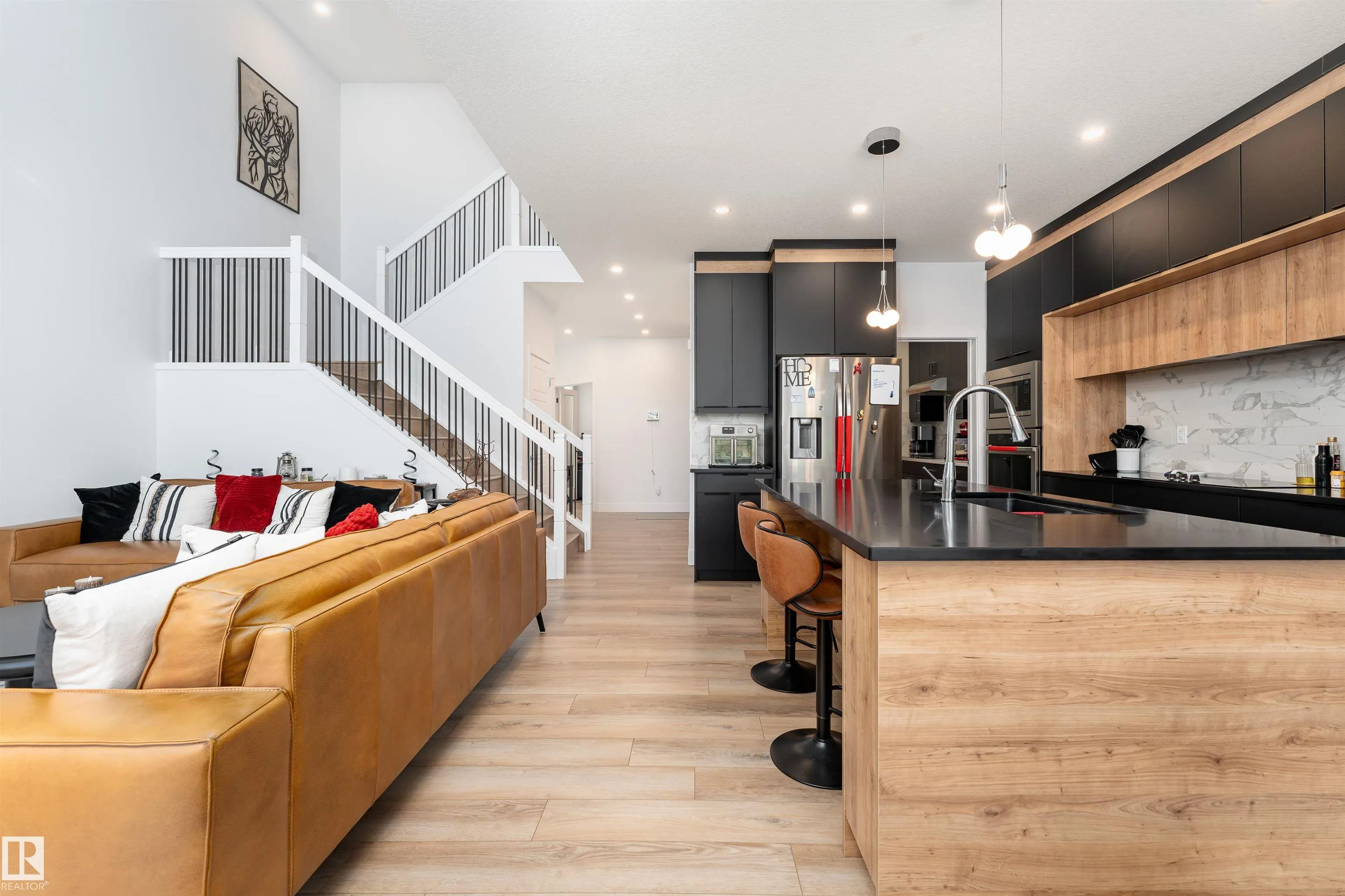 3235 PELERIN Crescent