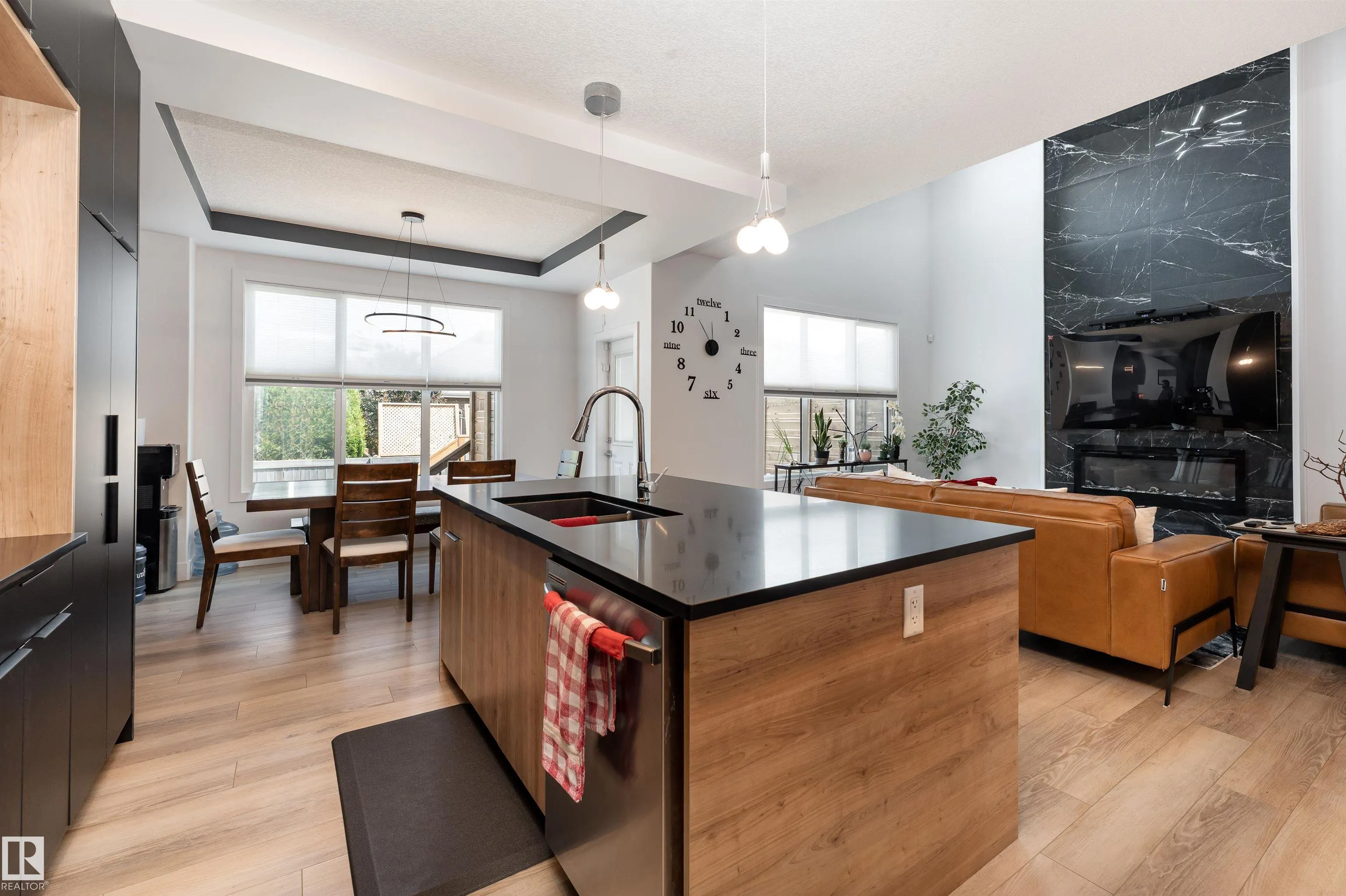 3235 PELERIN Crescent