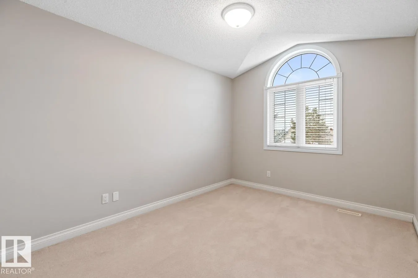 255 TORY Crescent