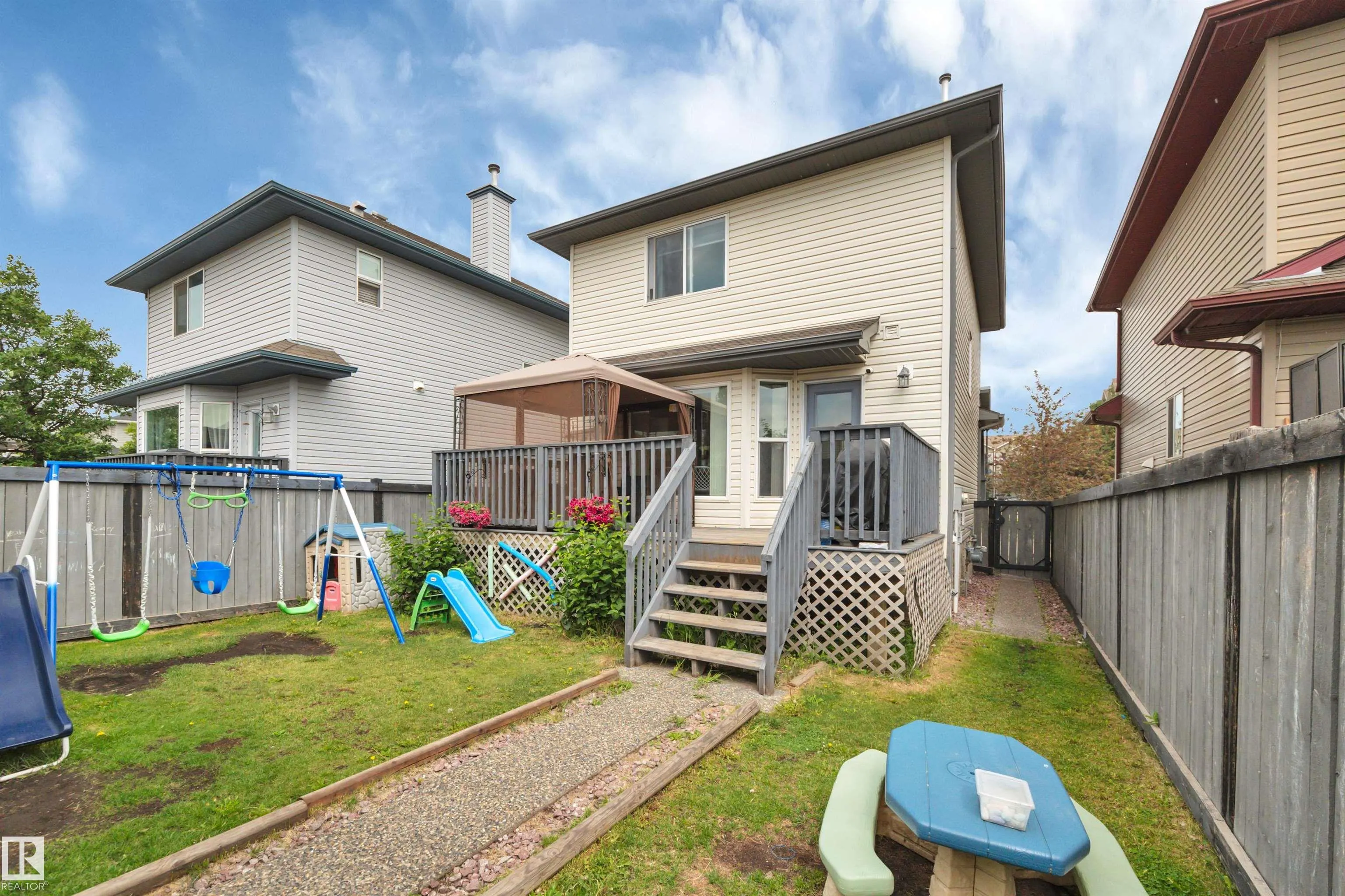 121 KEYSTONE Crescent