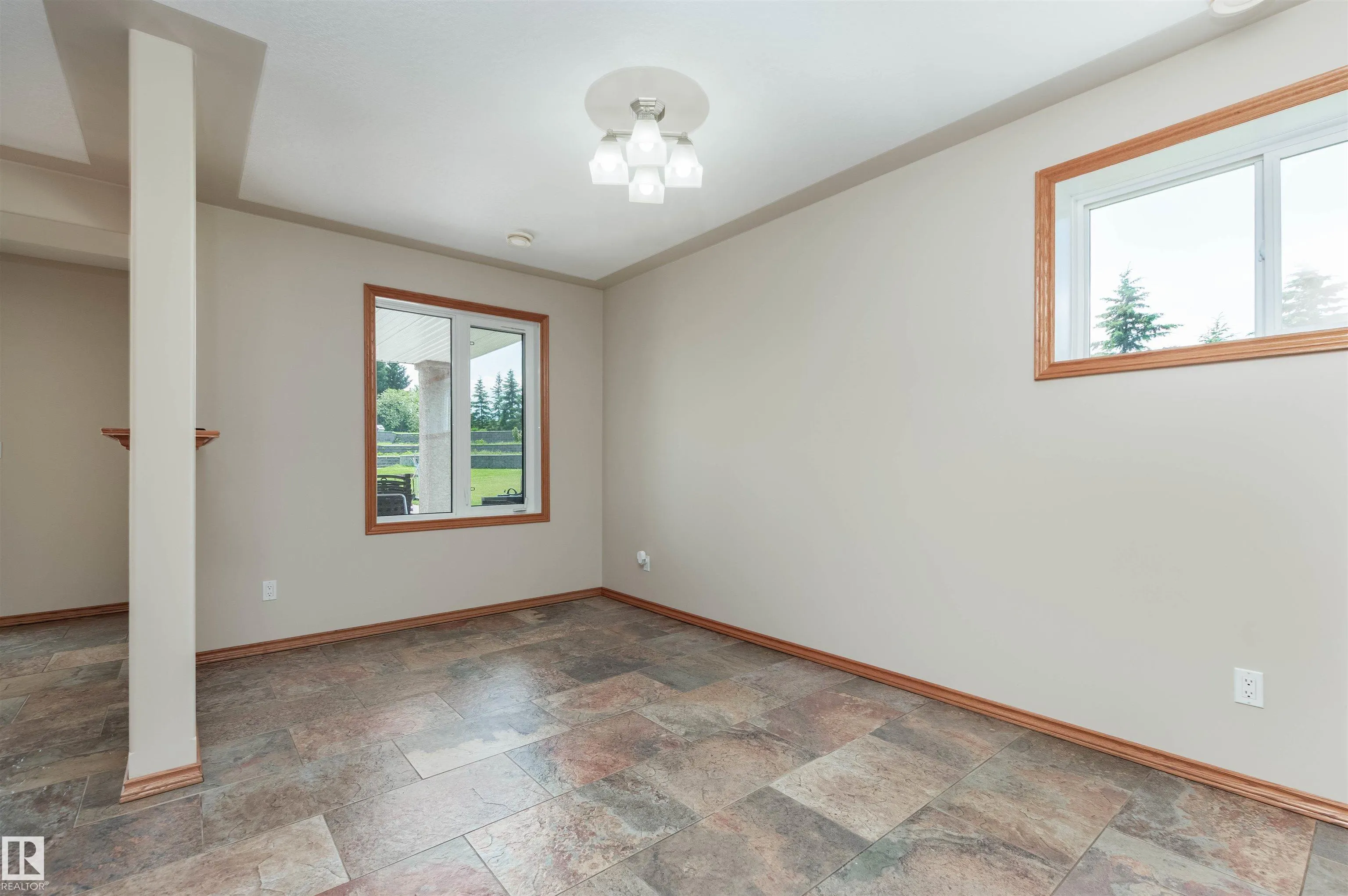 53016 RGE ROAD 222