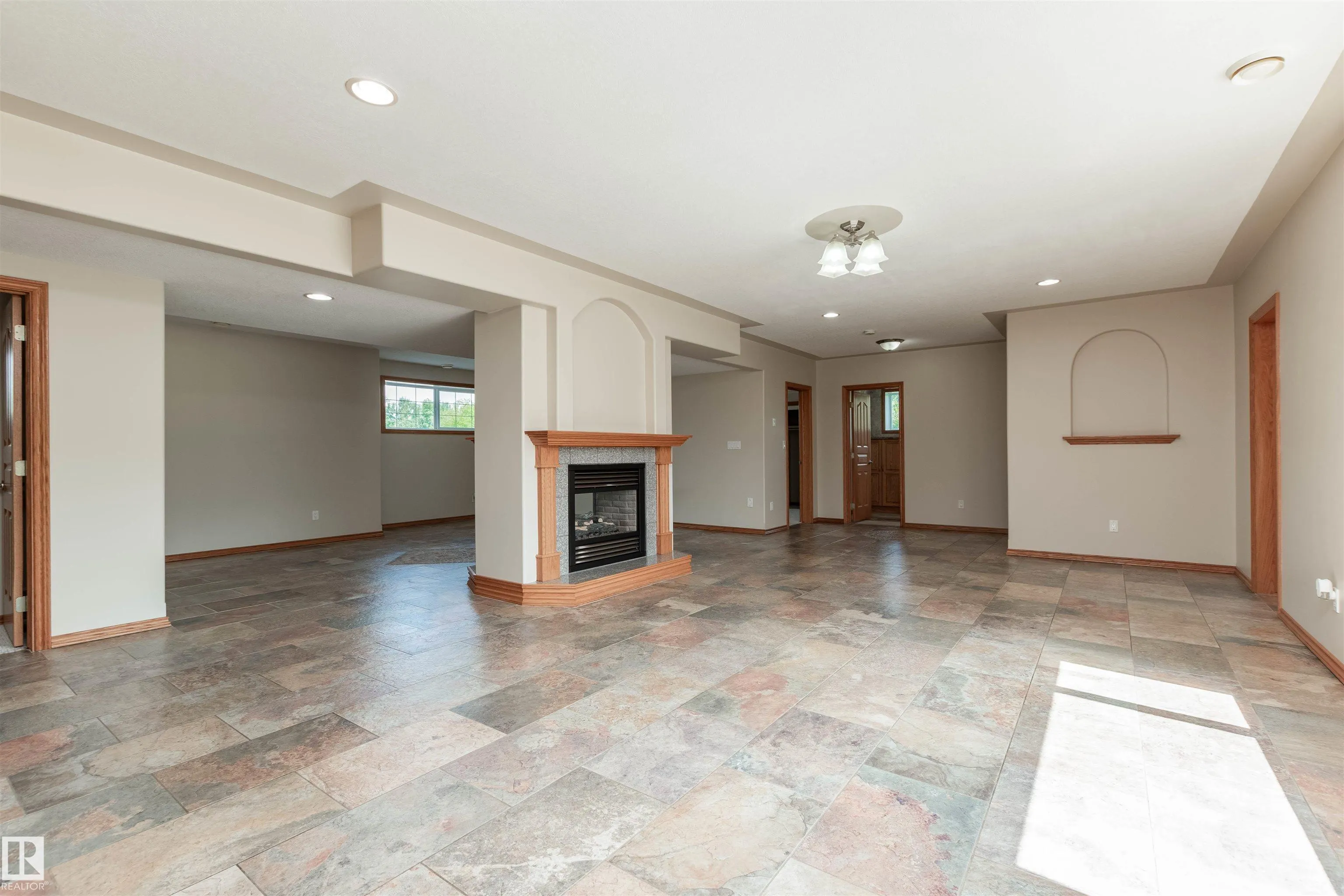 53016 RGE ROAD 222