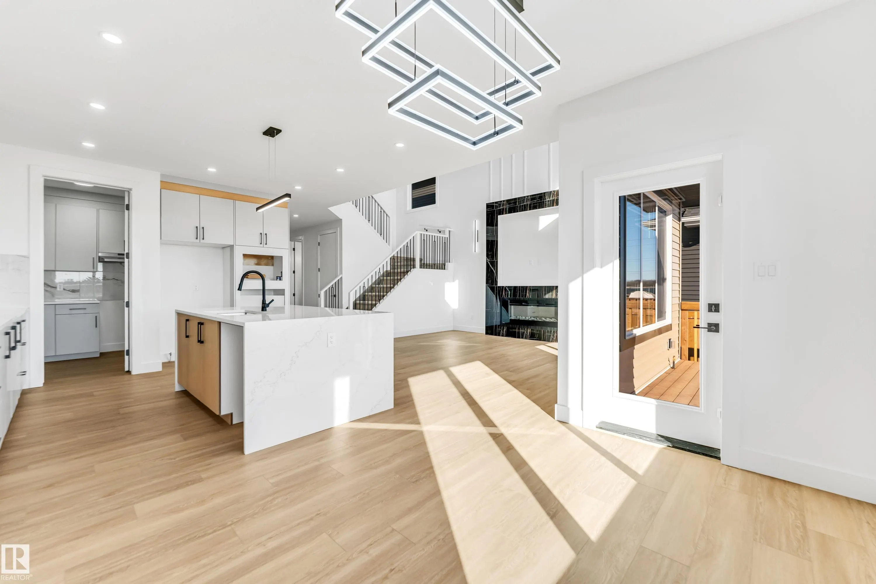 9443 PEAR Crescent