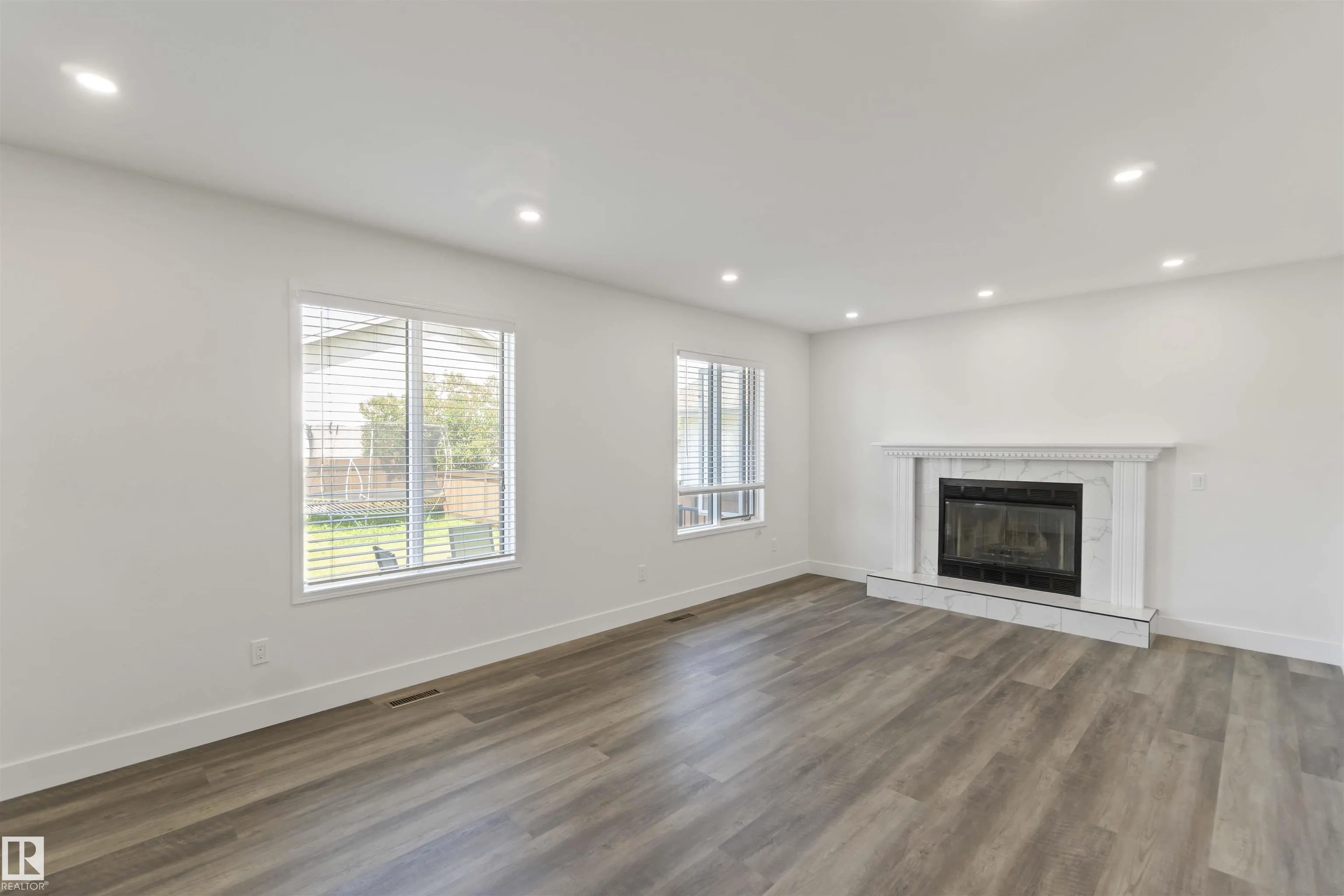 31 DEER RIDGE Drive
