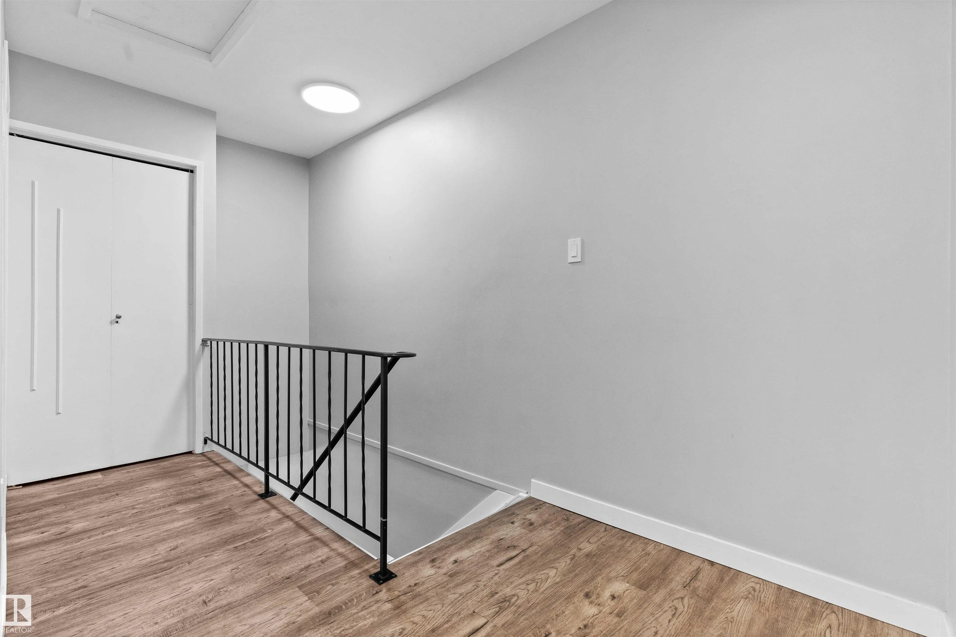 87 BROOKWOOD Drive