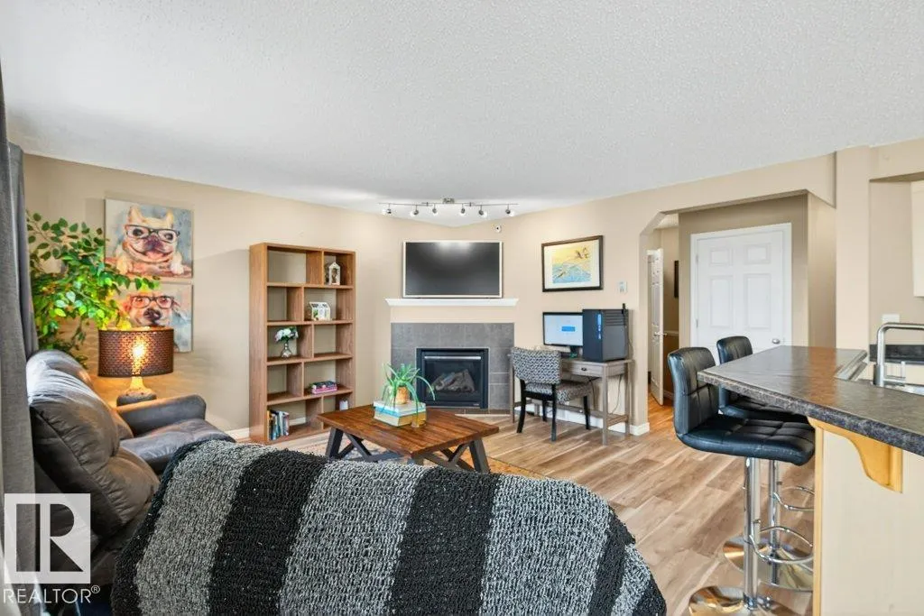 92 Greystone Crescent