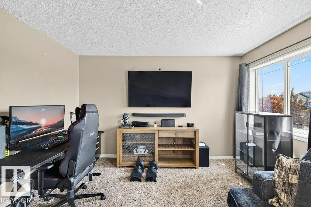 92 Greystone Crescent