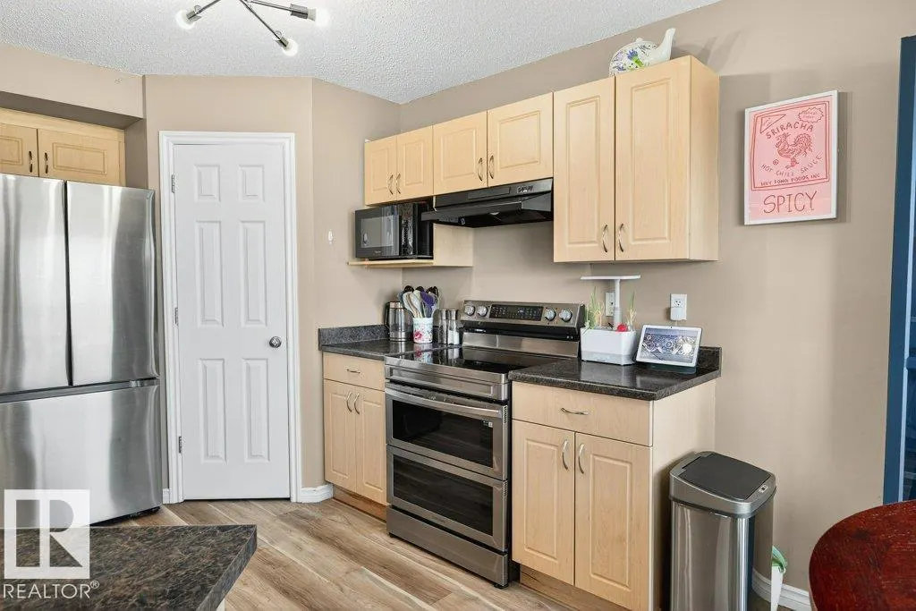92 Greystone Crescent
