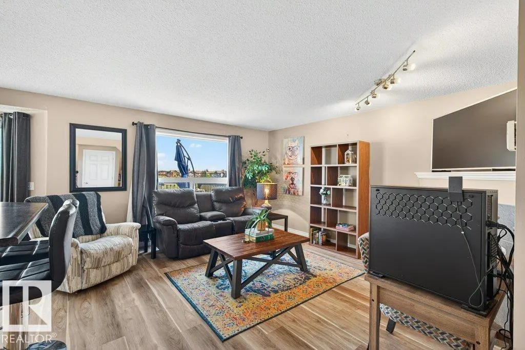 92 Greystone Crescent