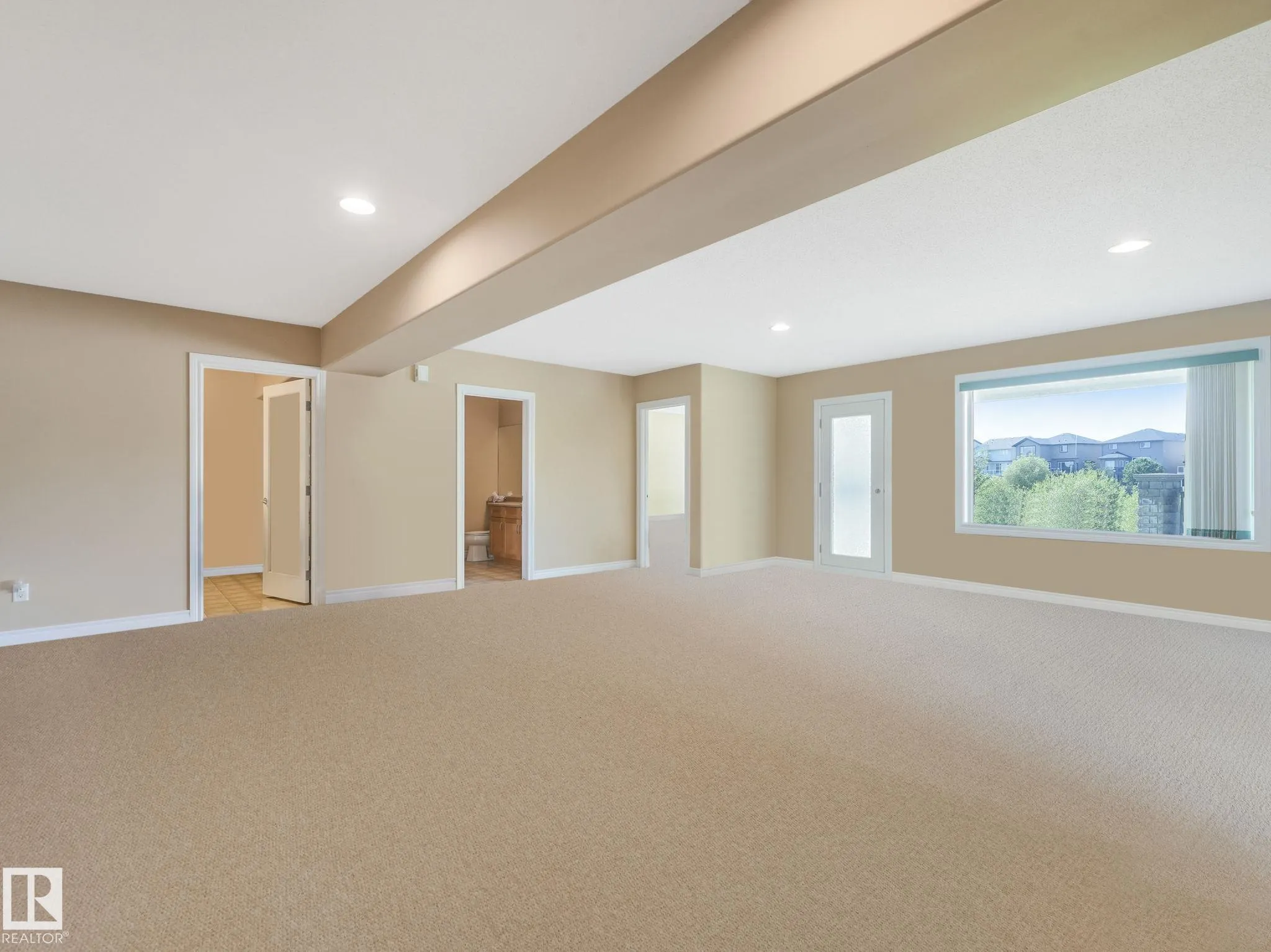 6604 Sandin Cove