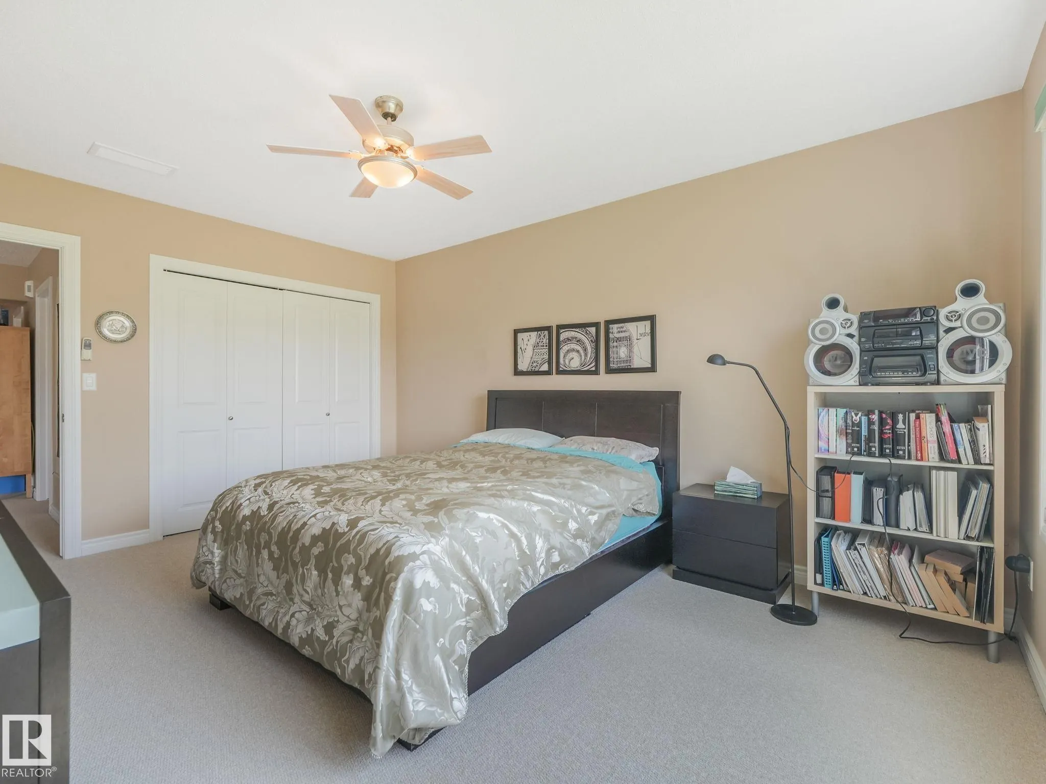 6604 Sandin Cove