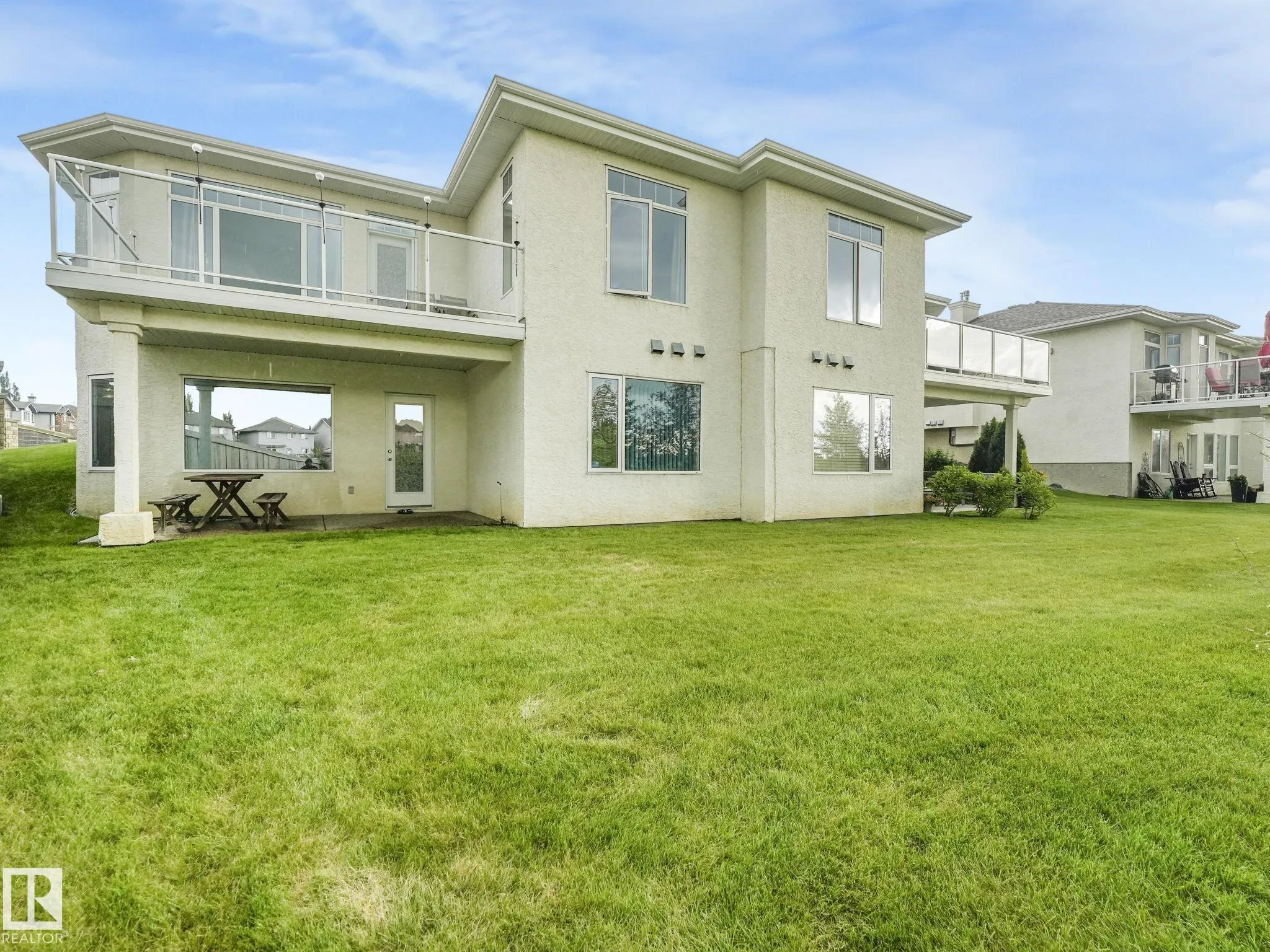 6604 Sandin Cove