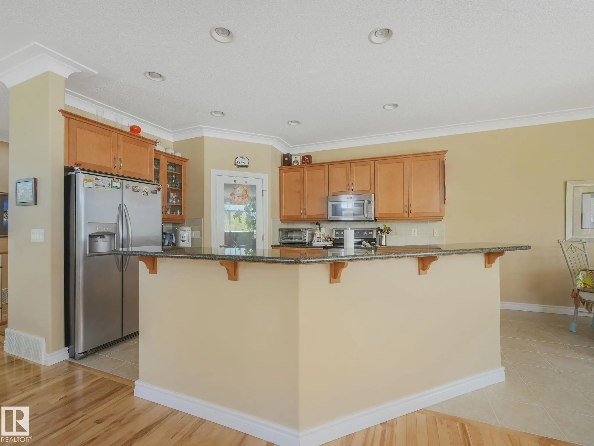 6604 Sandin Cove