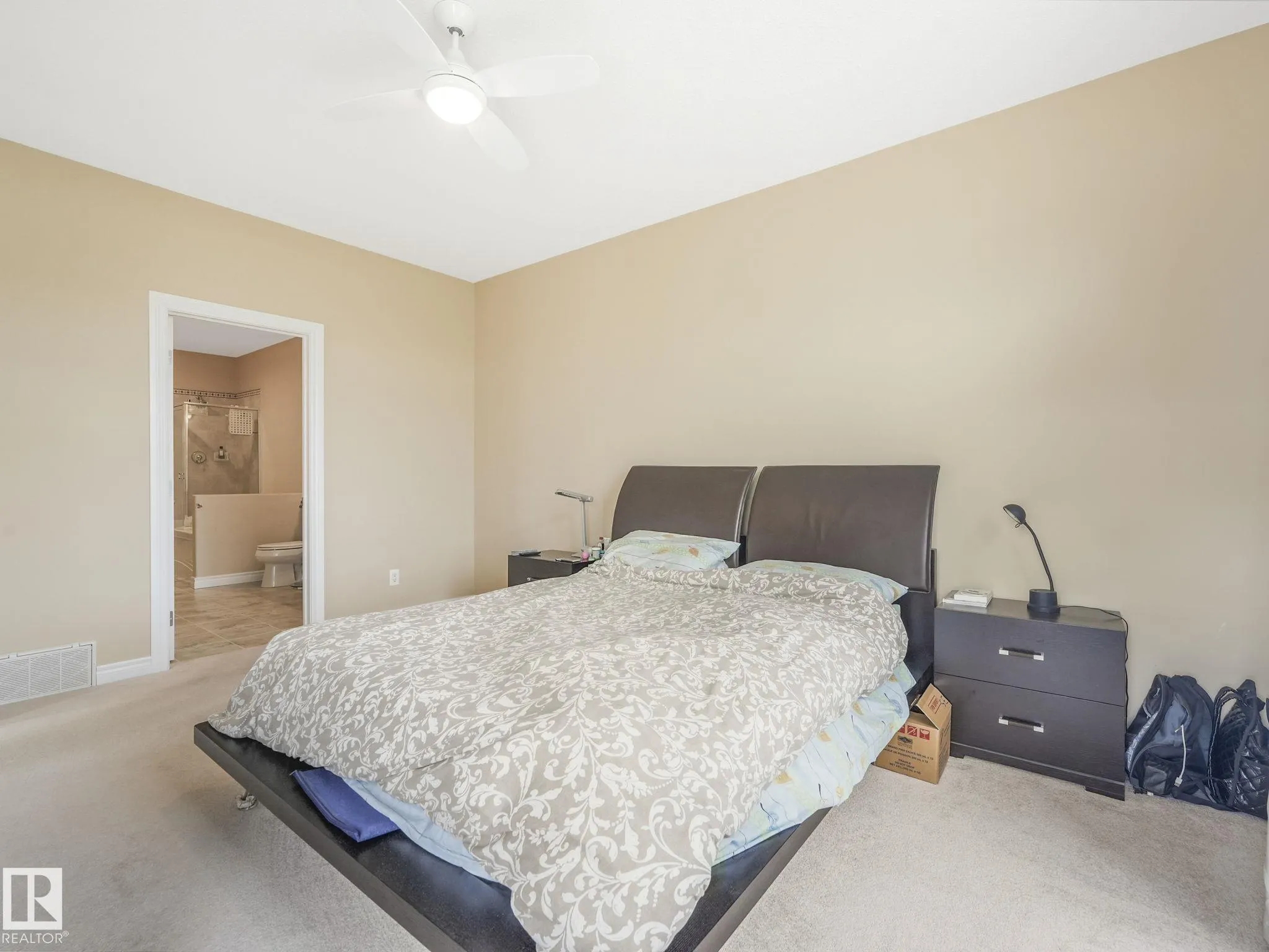 6604 Sandin Cove