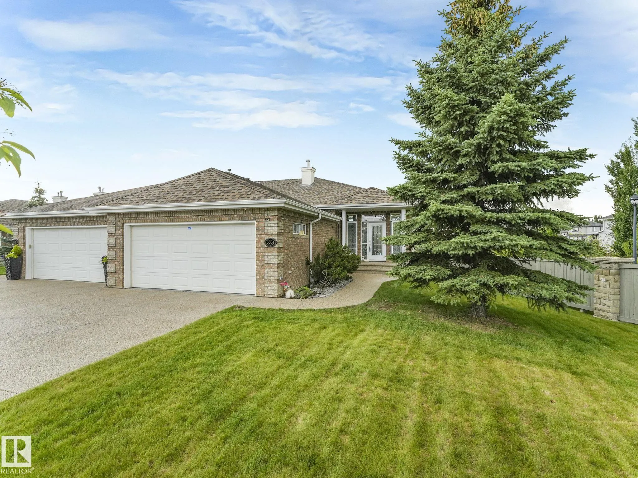 6604 Sandin Cove