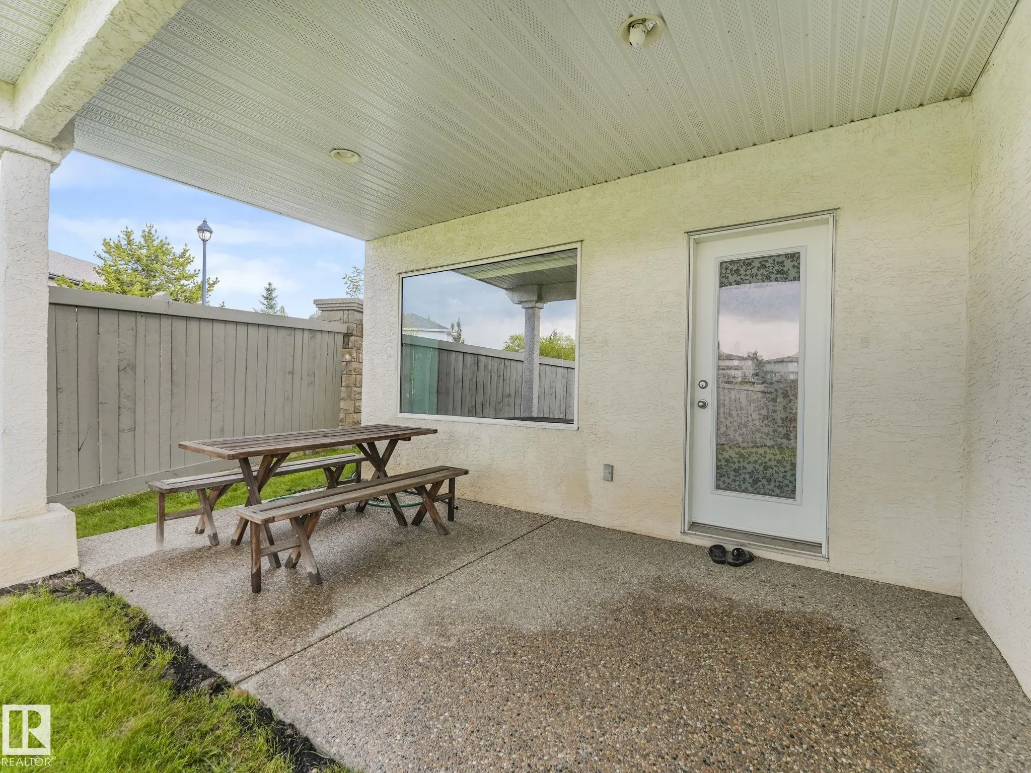 6604 Sandin Cove