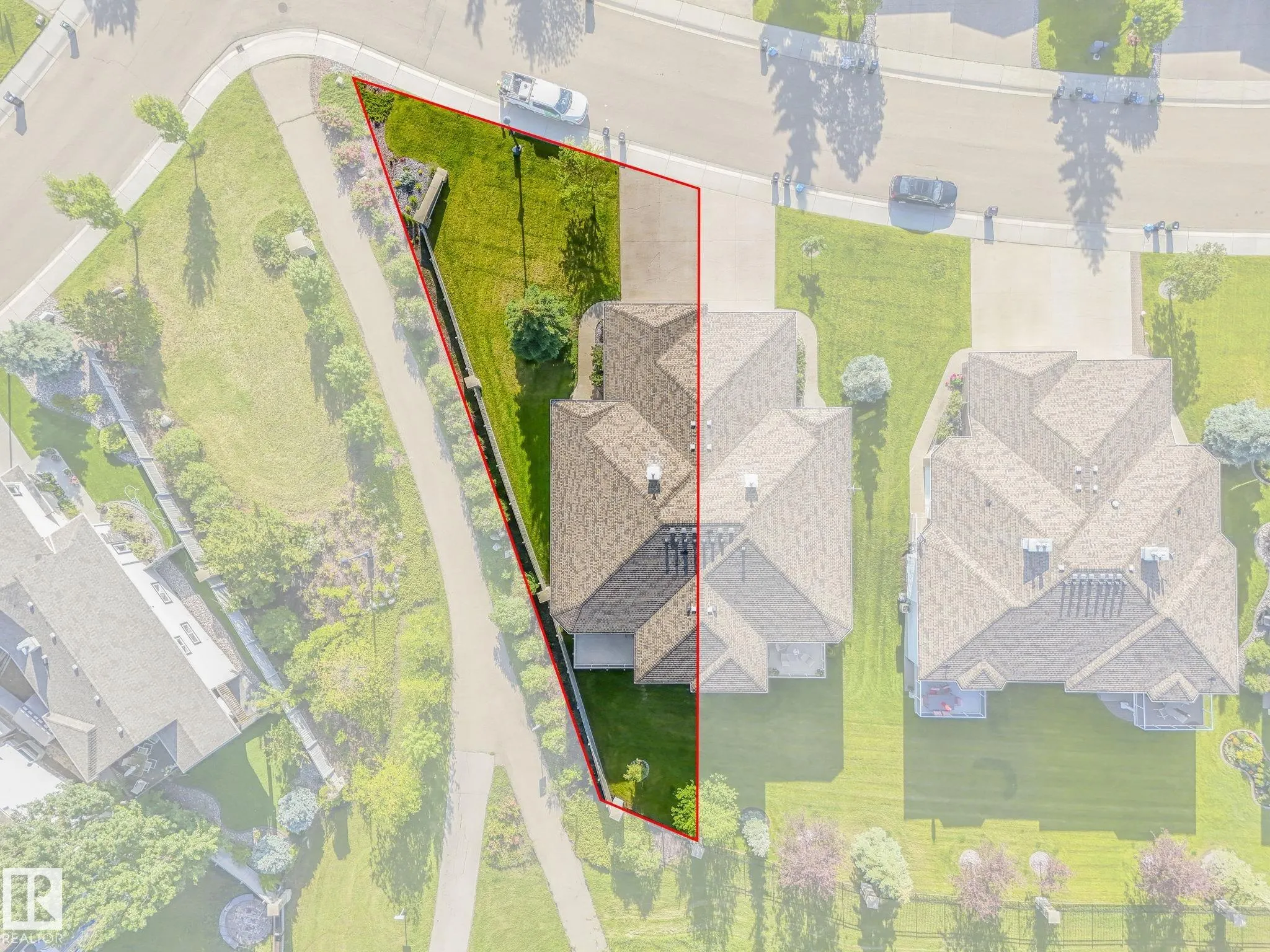 6604 Sandin Cove