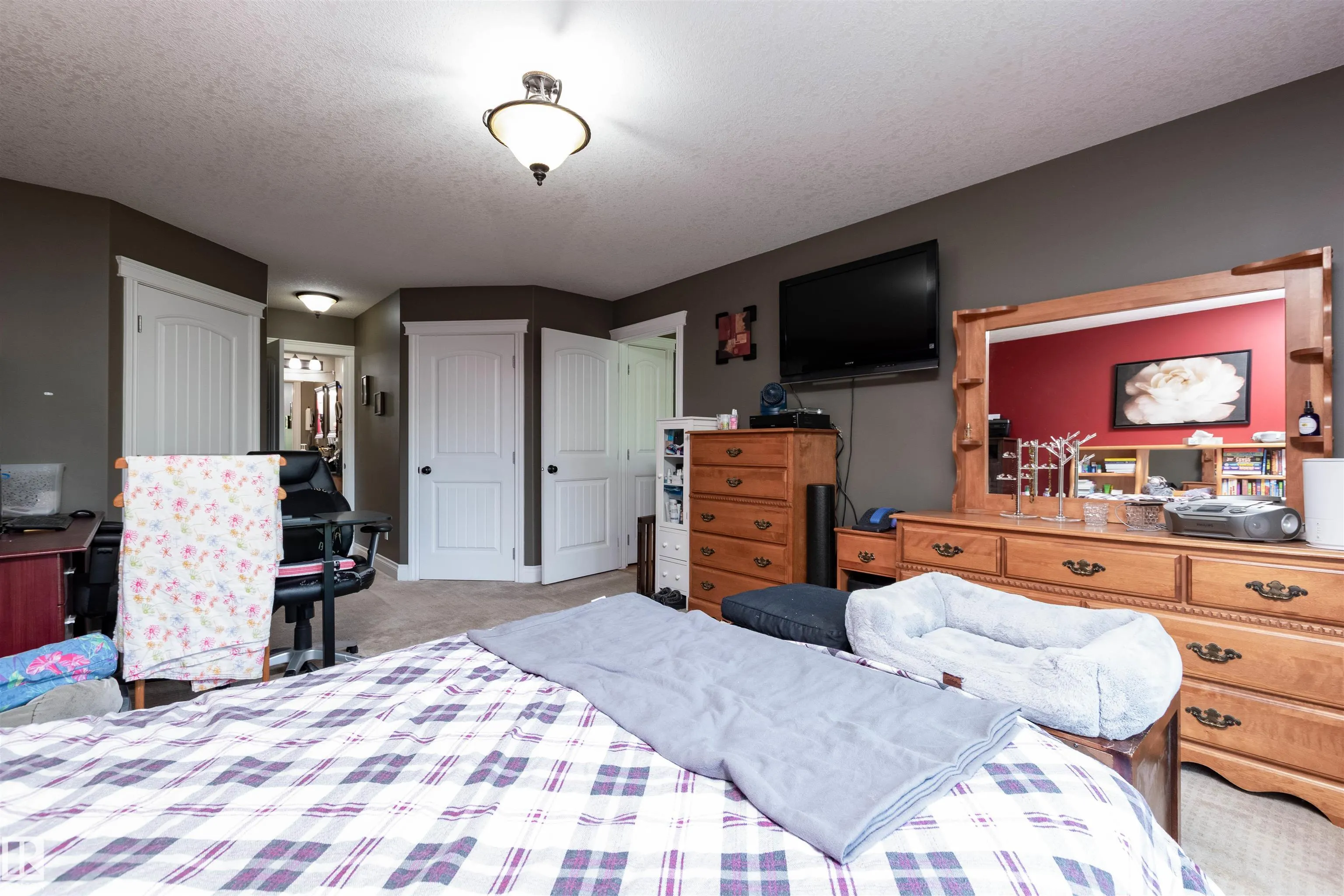 22106 SOUTH COOKING LAKE Road