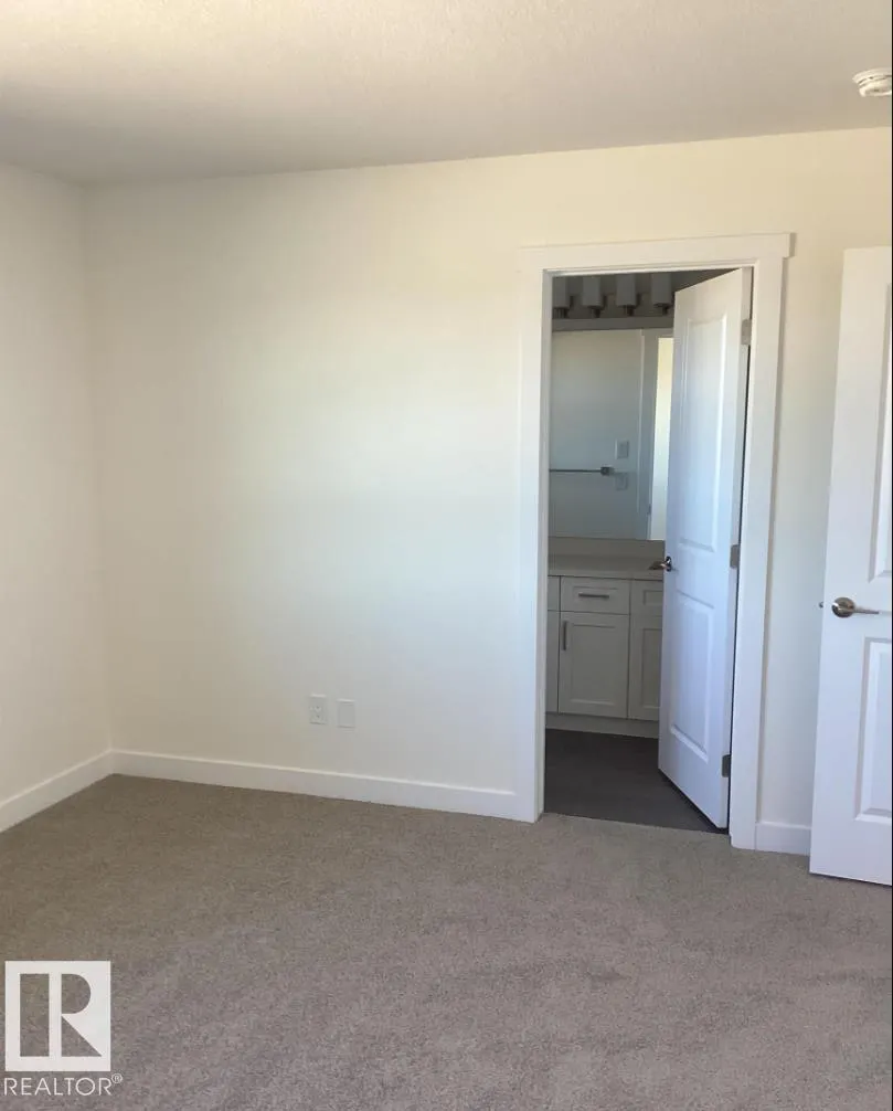 122 KINGSBURY Circle