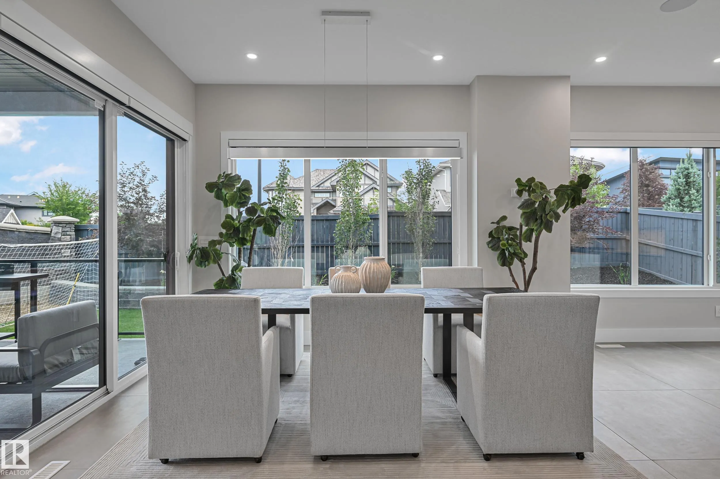 5121 WOOLSEY Link