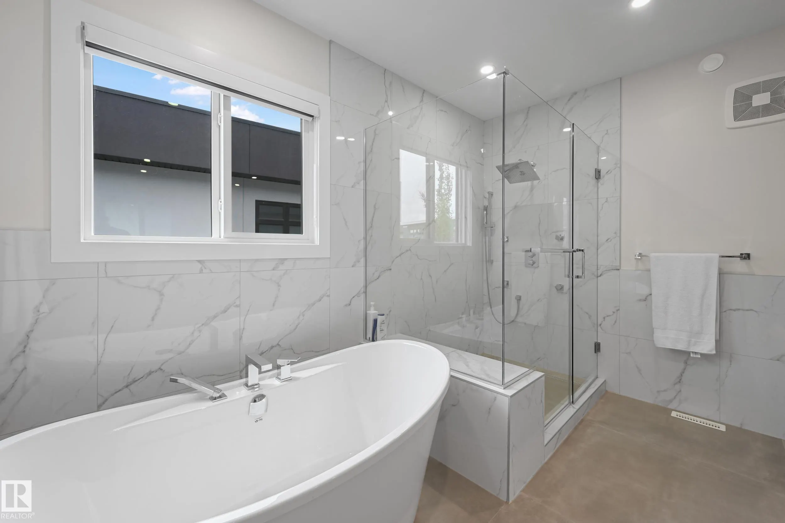 5121 WOOLSEY Link