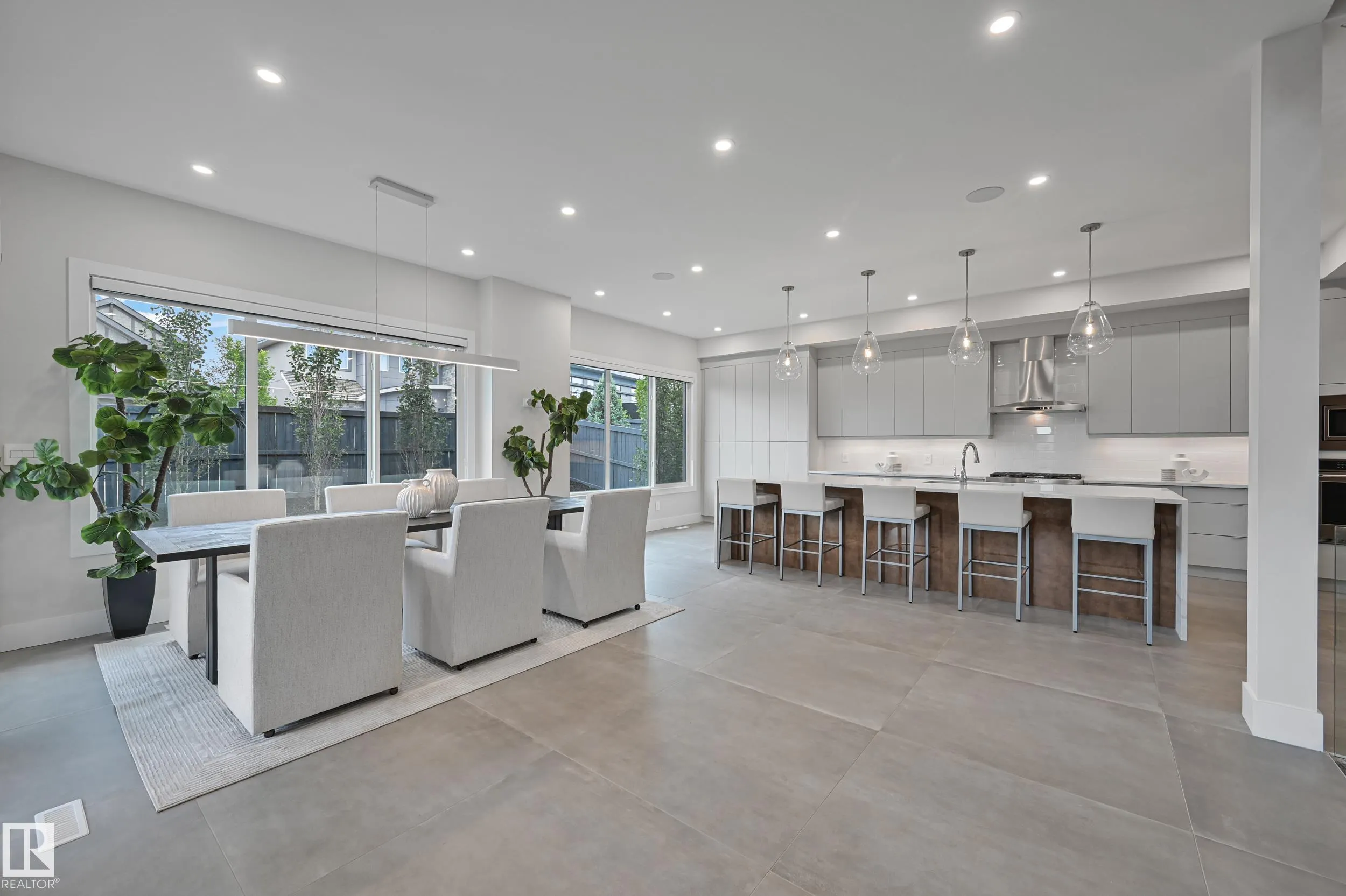 5121 WOOLSEY Link