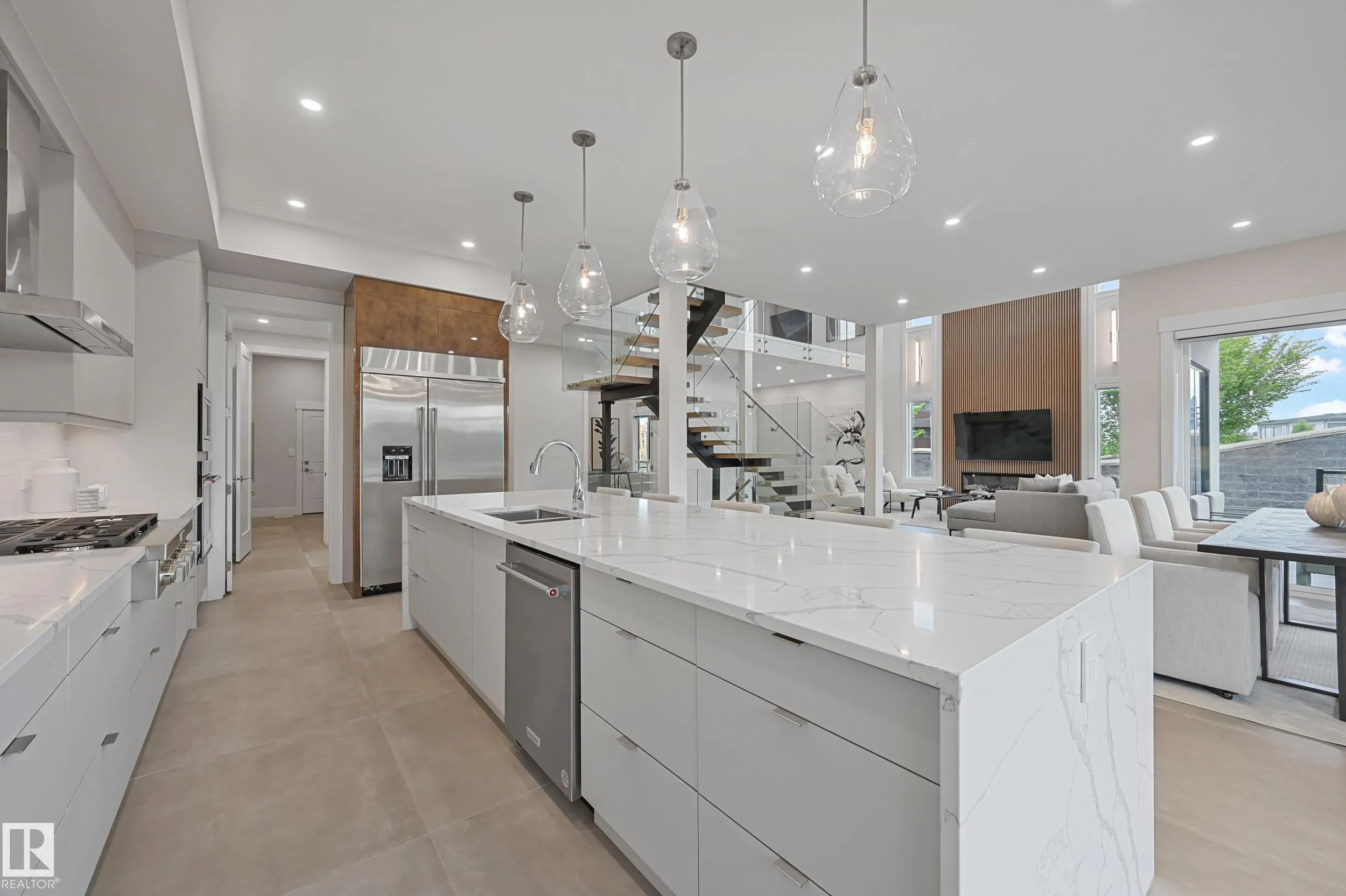 5121 WOOLSEY Link