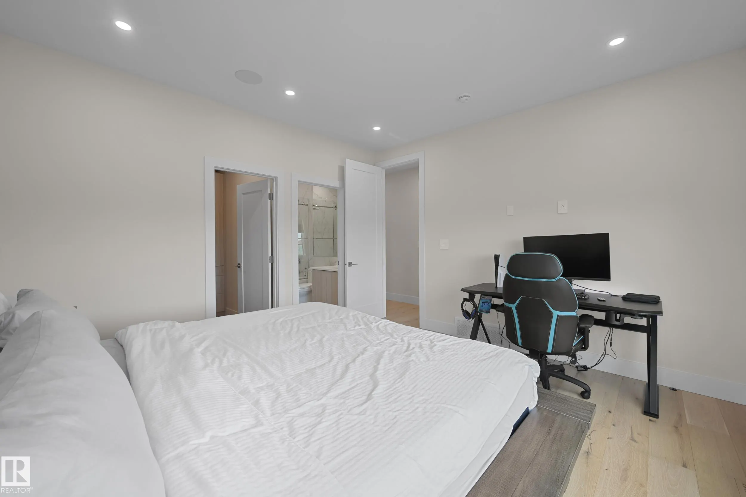 5121 WOOLSEY Link