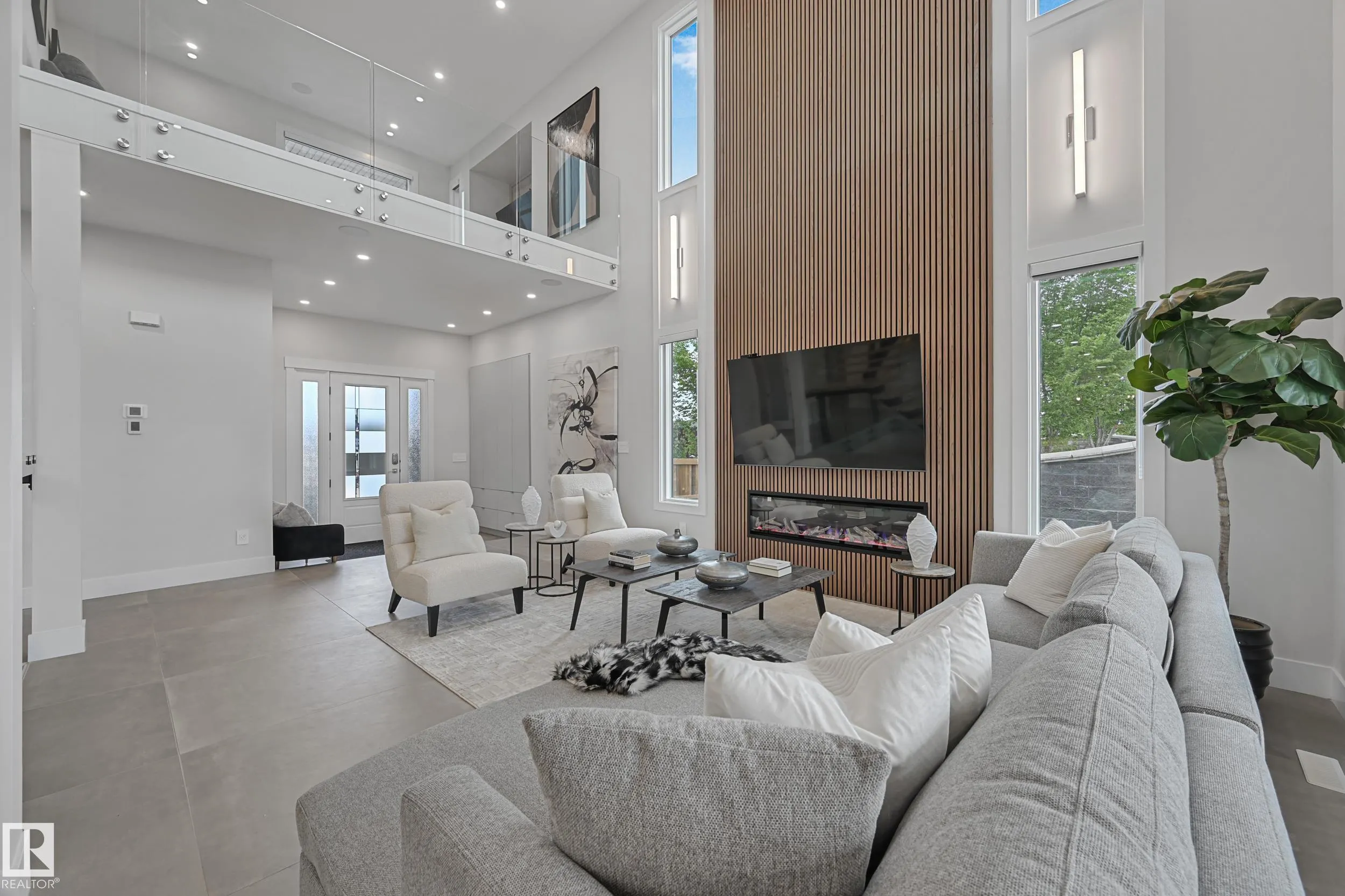 5121 WOOLSEY Link
