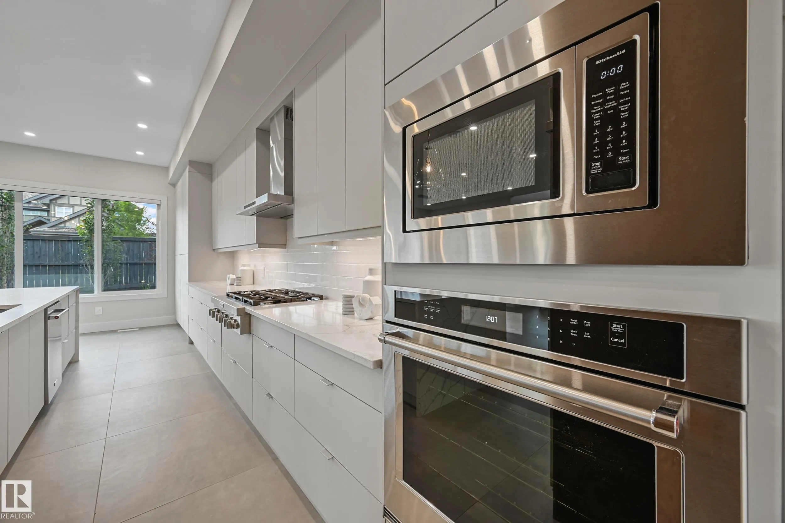 5121 WOOLSEY Link