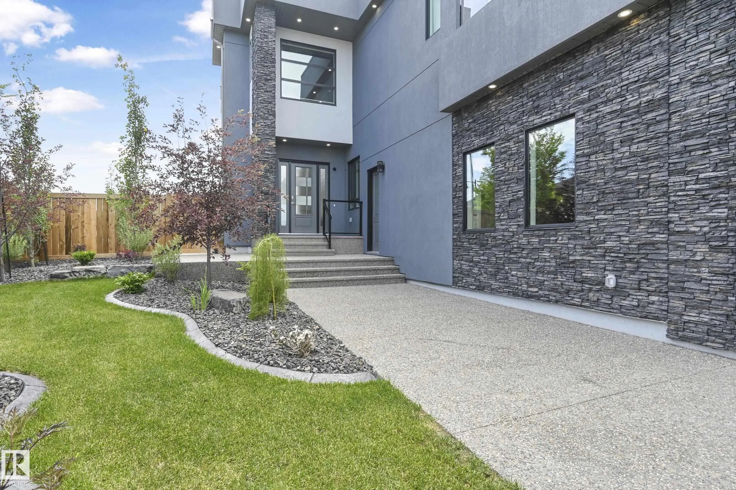 5121 WOOLSEY Link