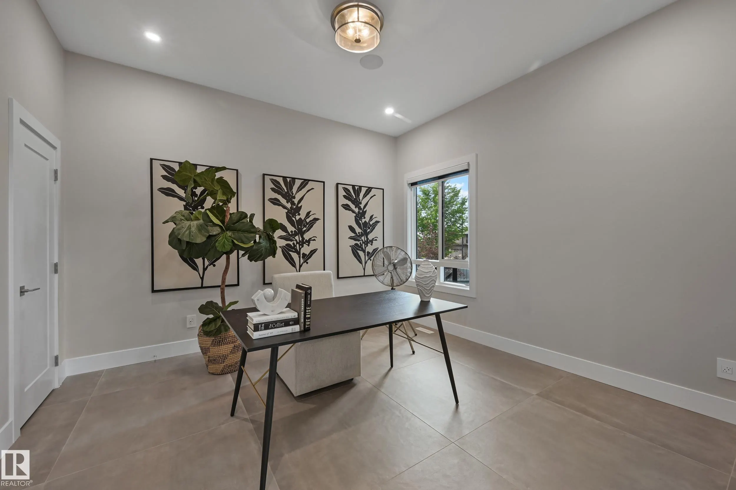 5121 WOOLSEY Link