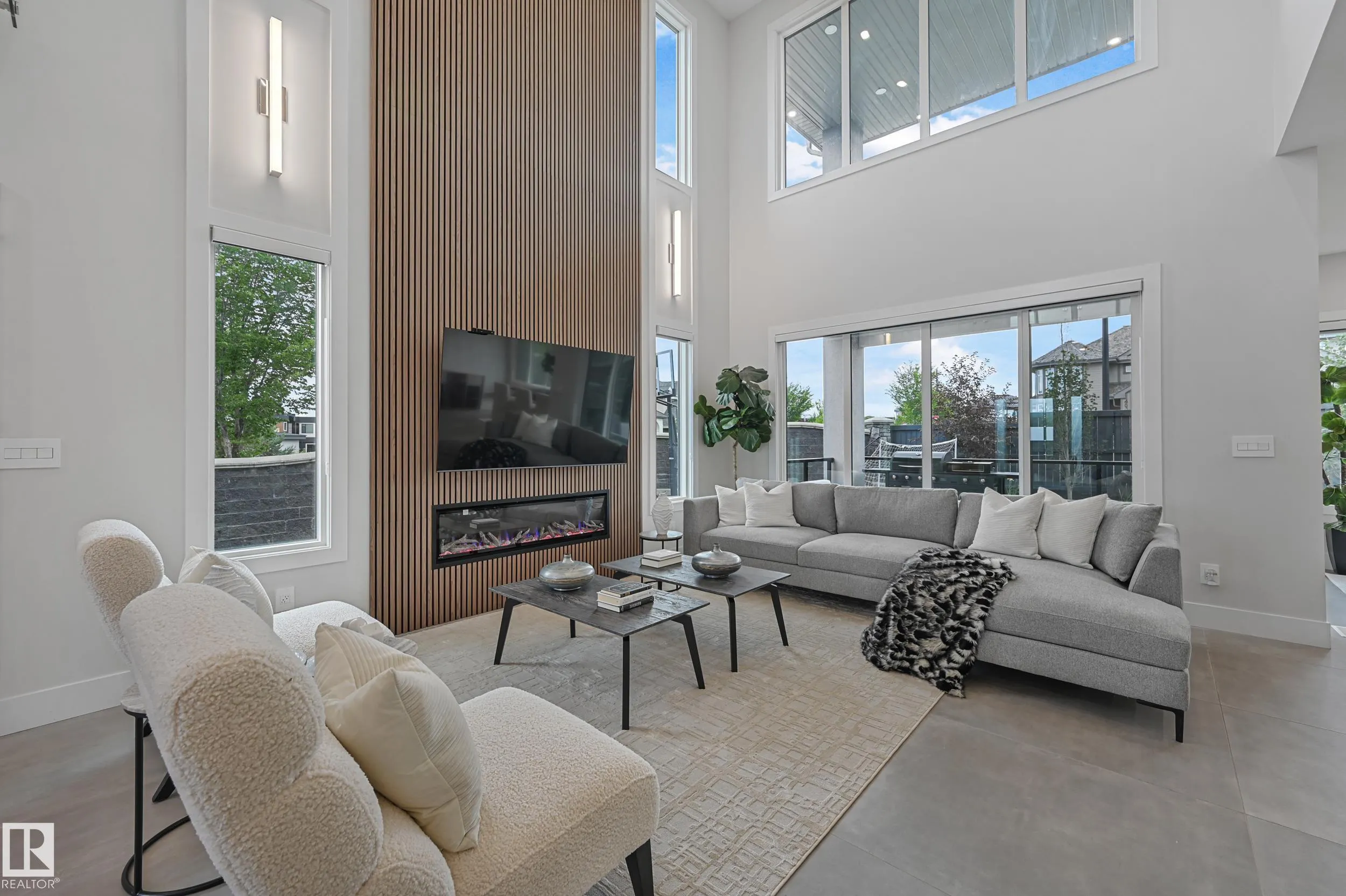 5121 WOOLSEY Link