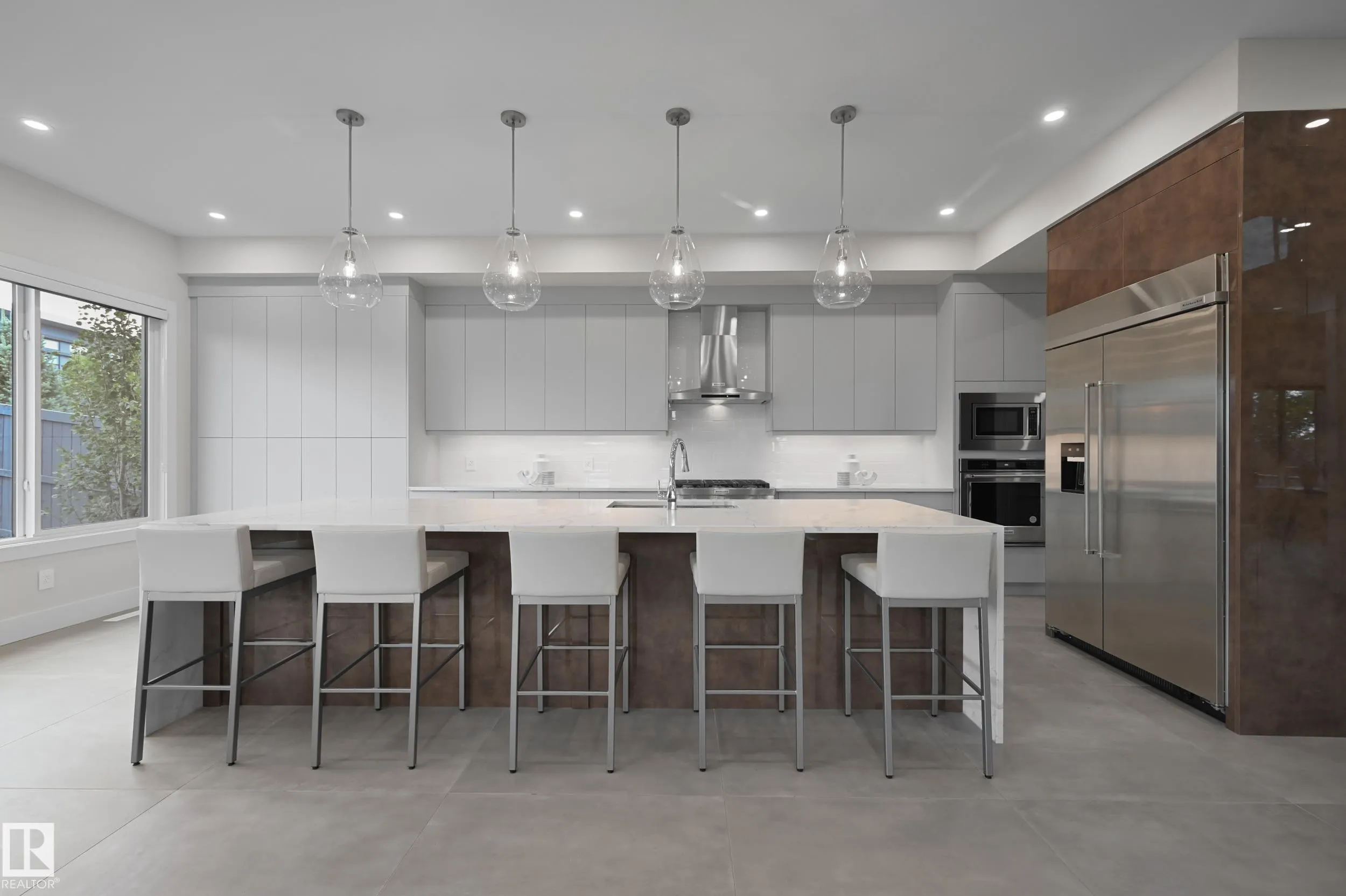 5121 WOOLSEY Link