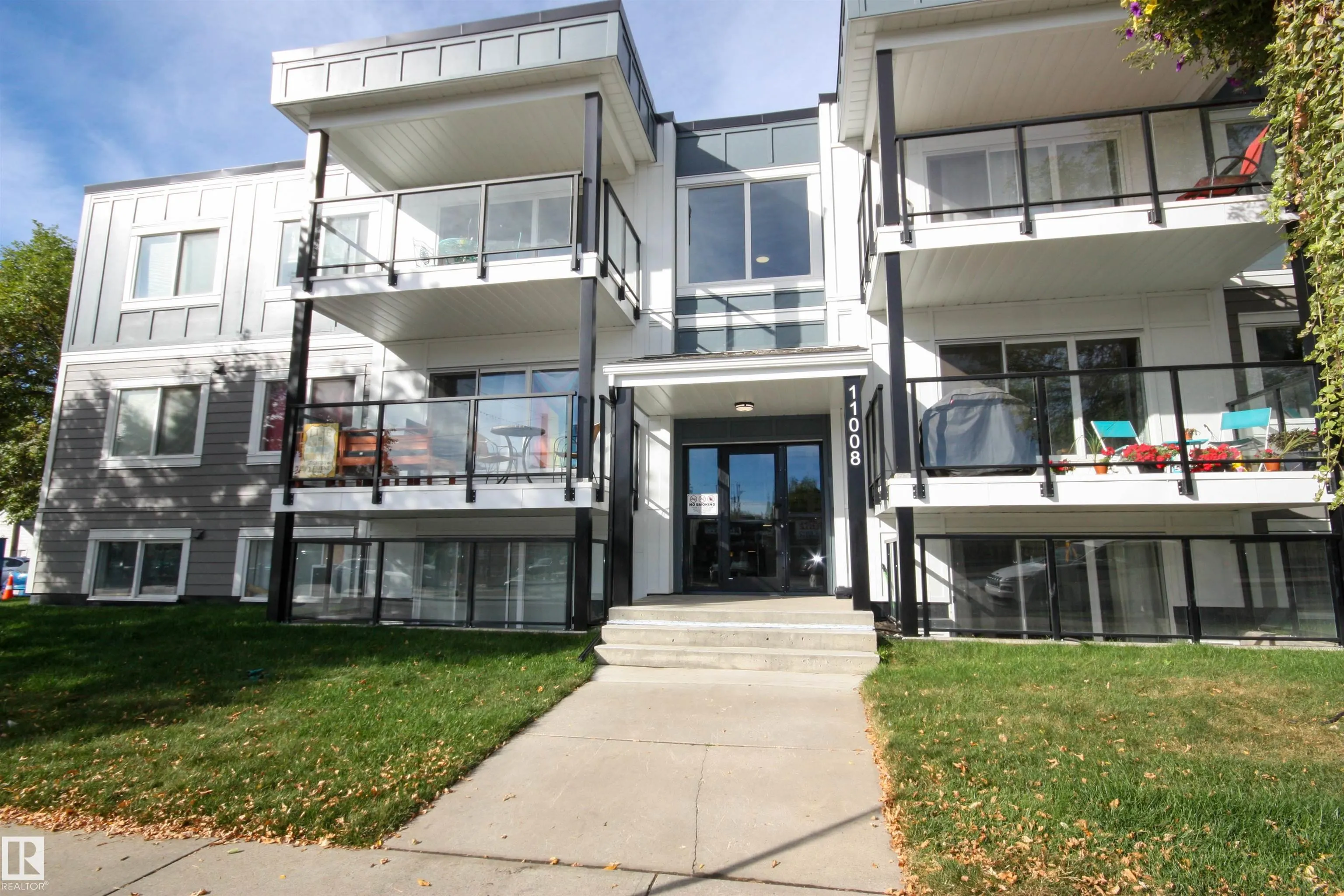 11008 124 Street