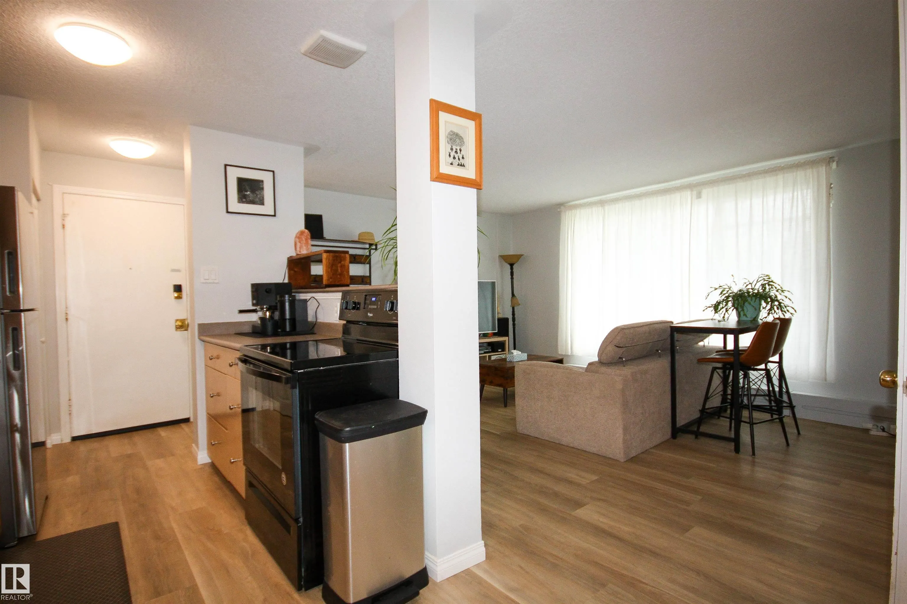 11008 124 Street