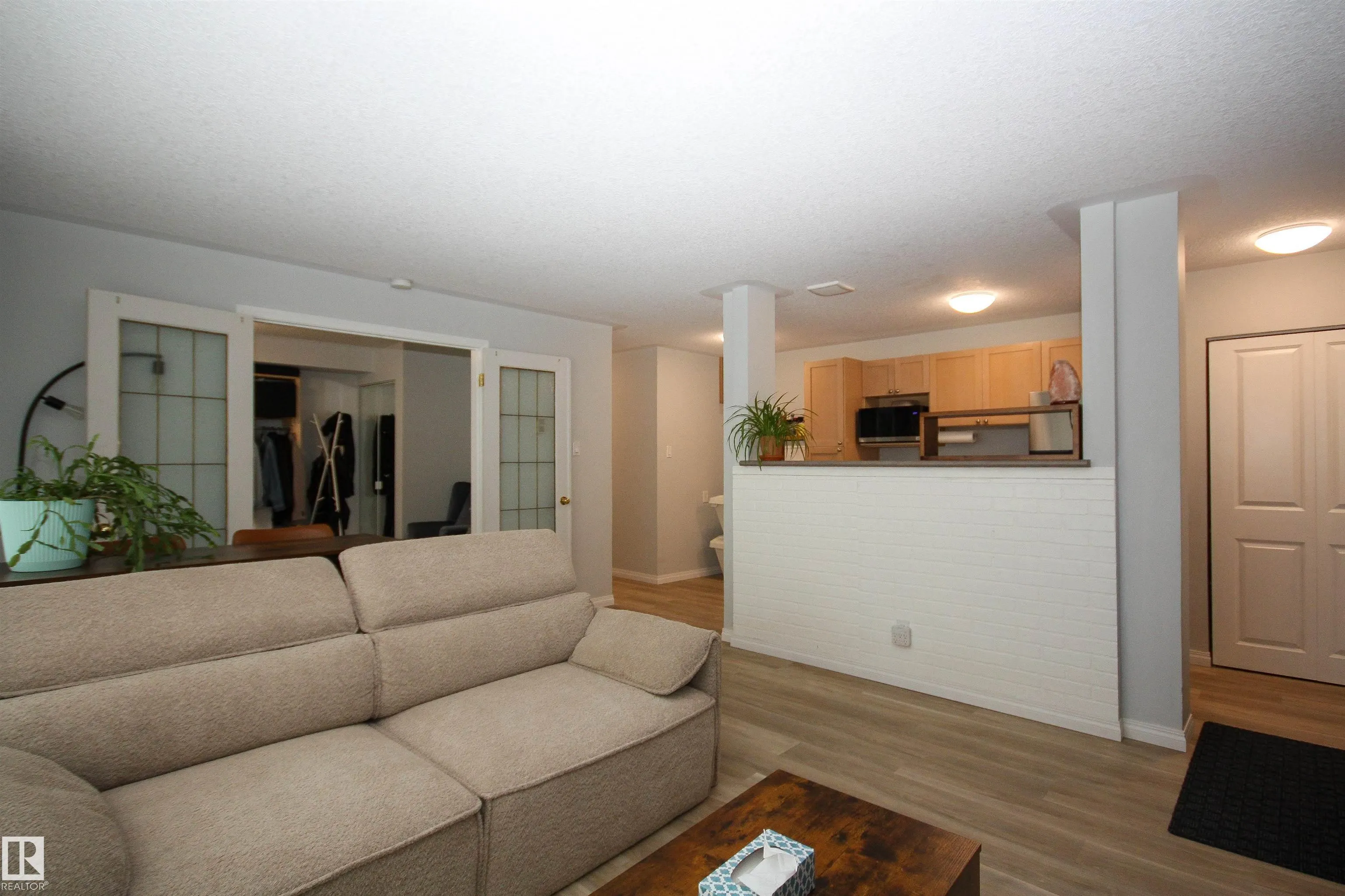 11008 124 Street
