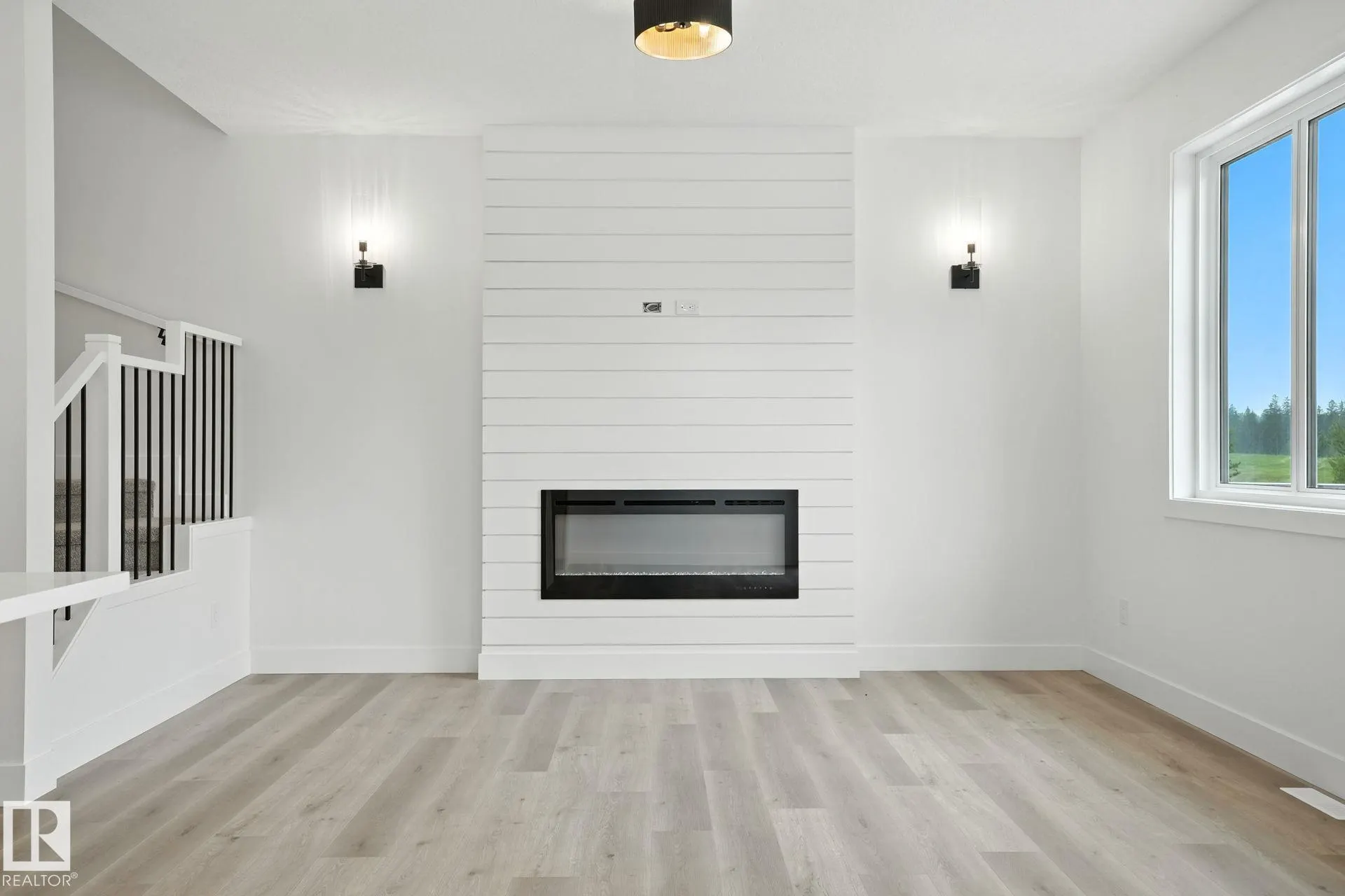 123 Hilton Cove