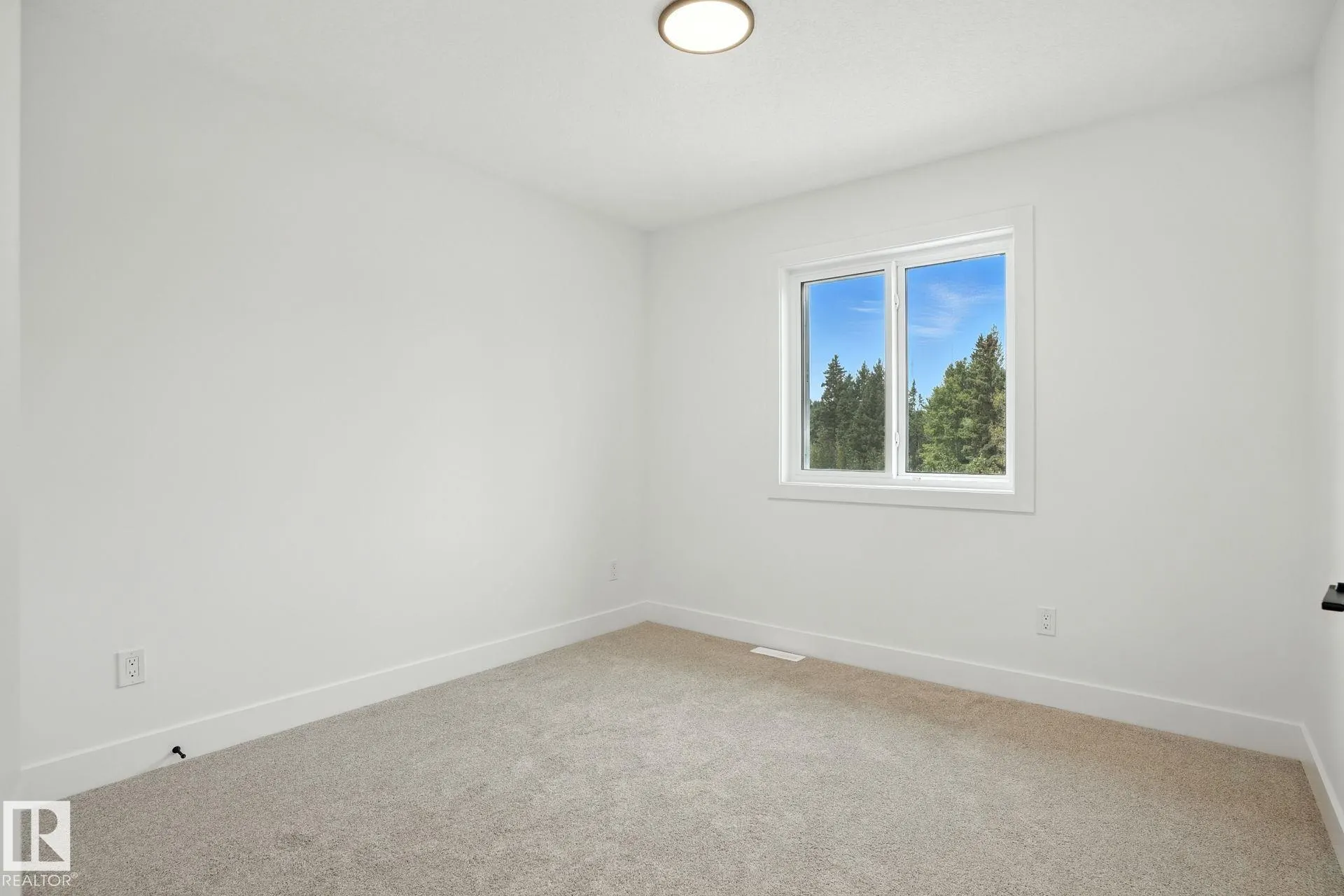 123 Hilton Cove