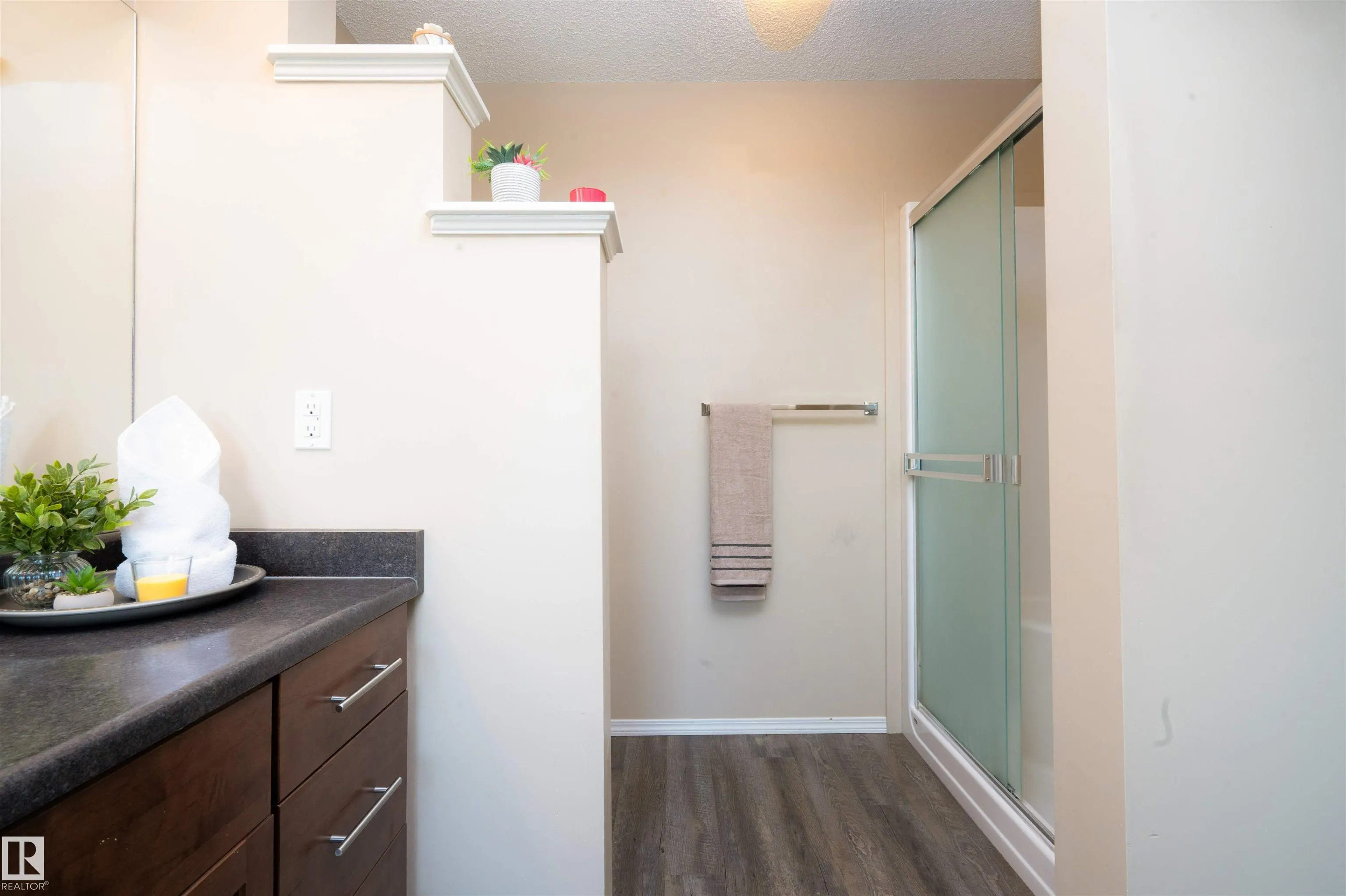 14 santana cres